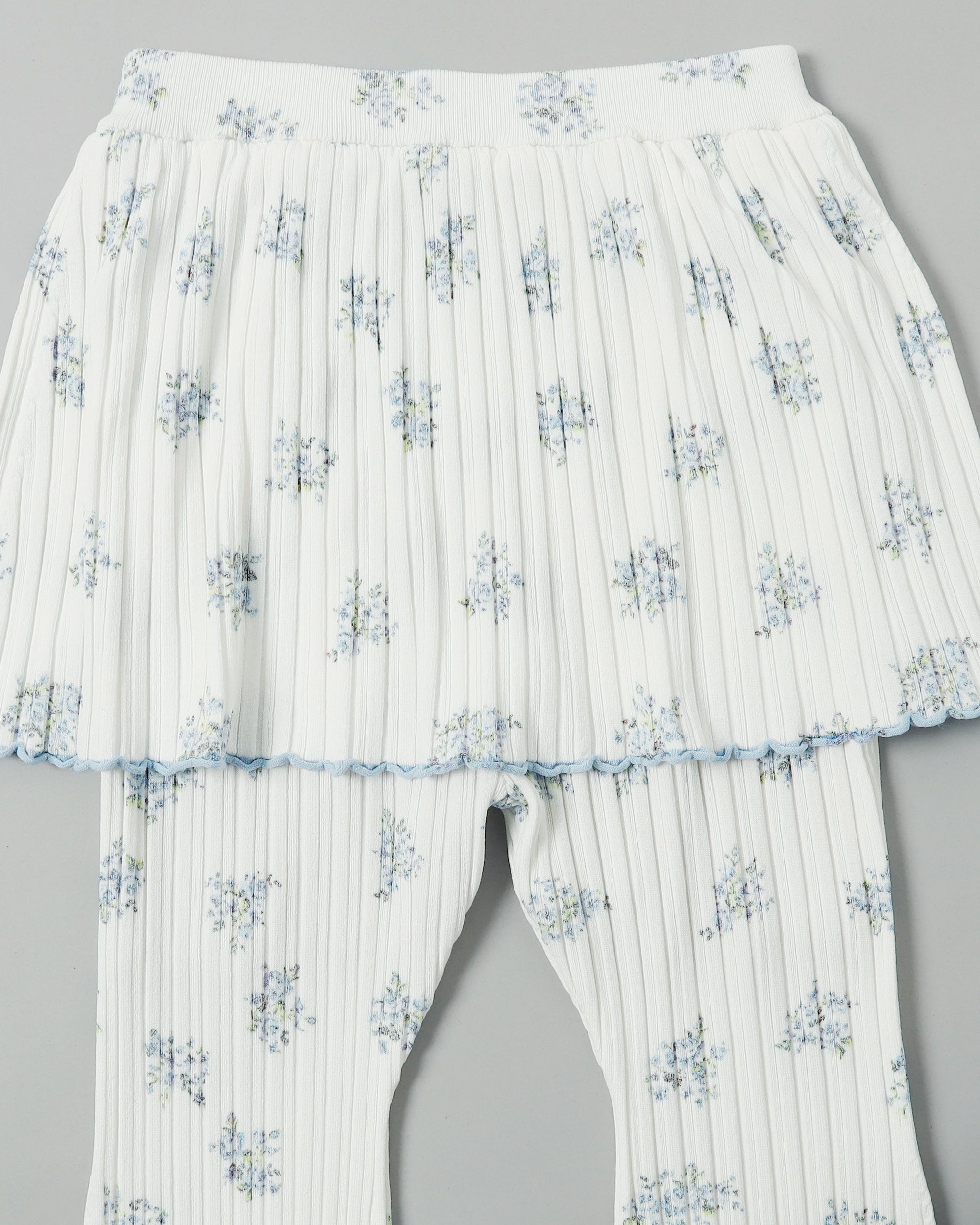 Blue flower rib knit flare pants