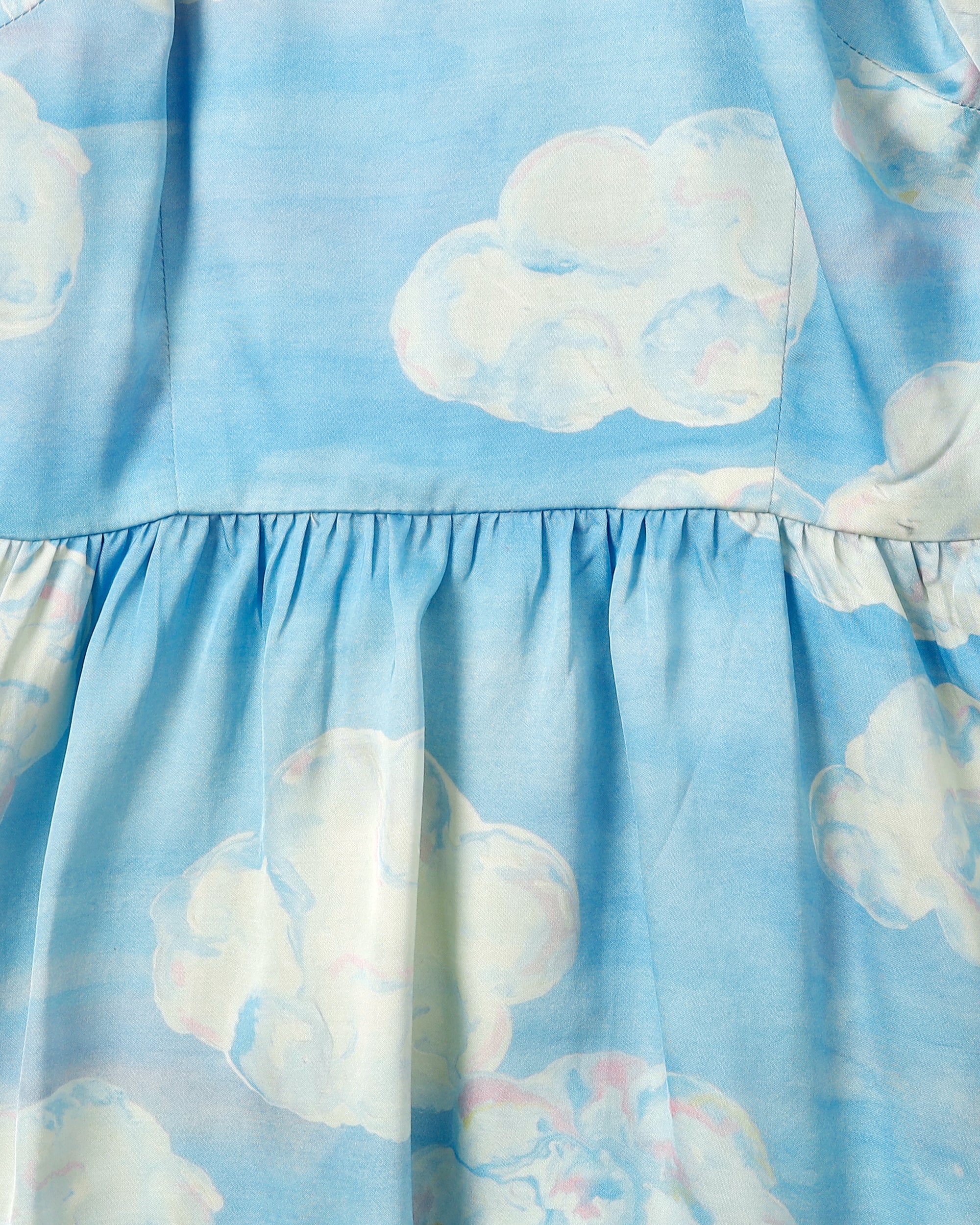 <b>HELMSTED</b><br>Magnolia Top