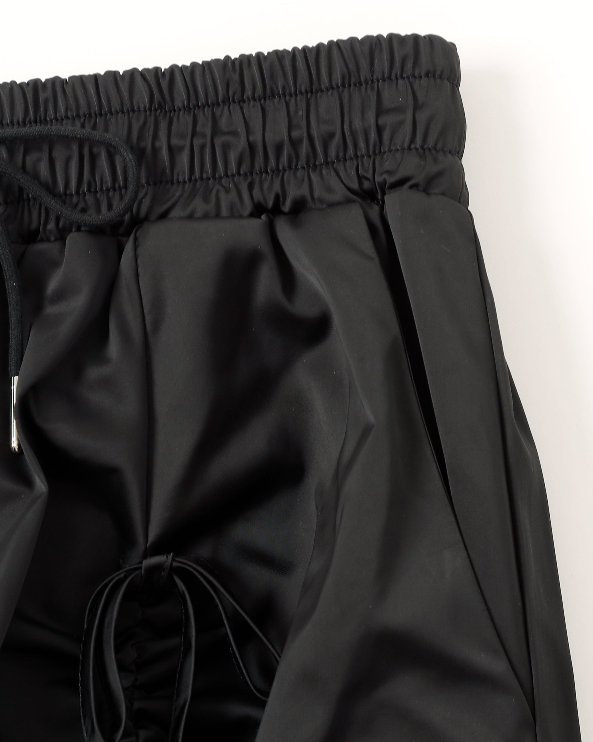 Gather ribbon cargo pants (black)