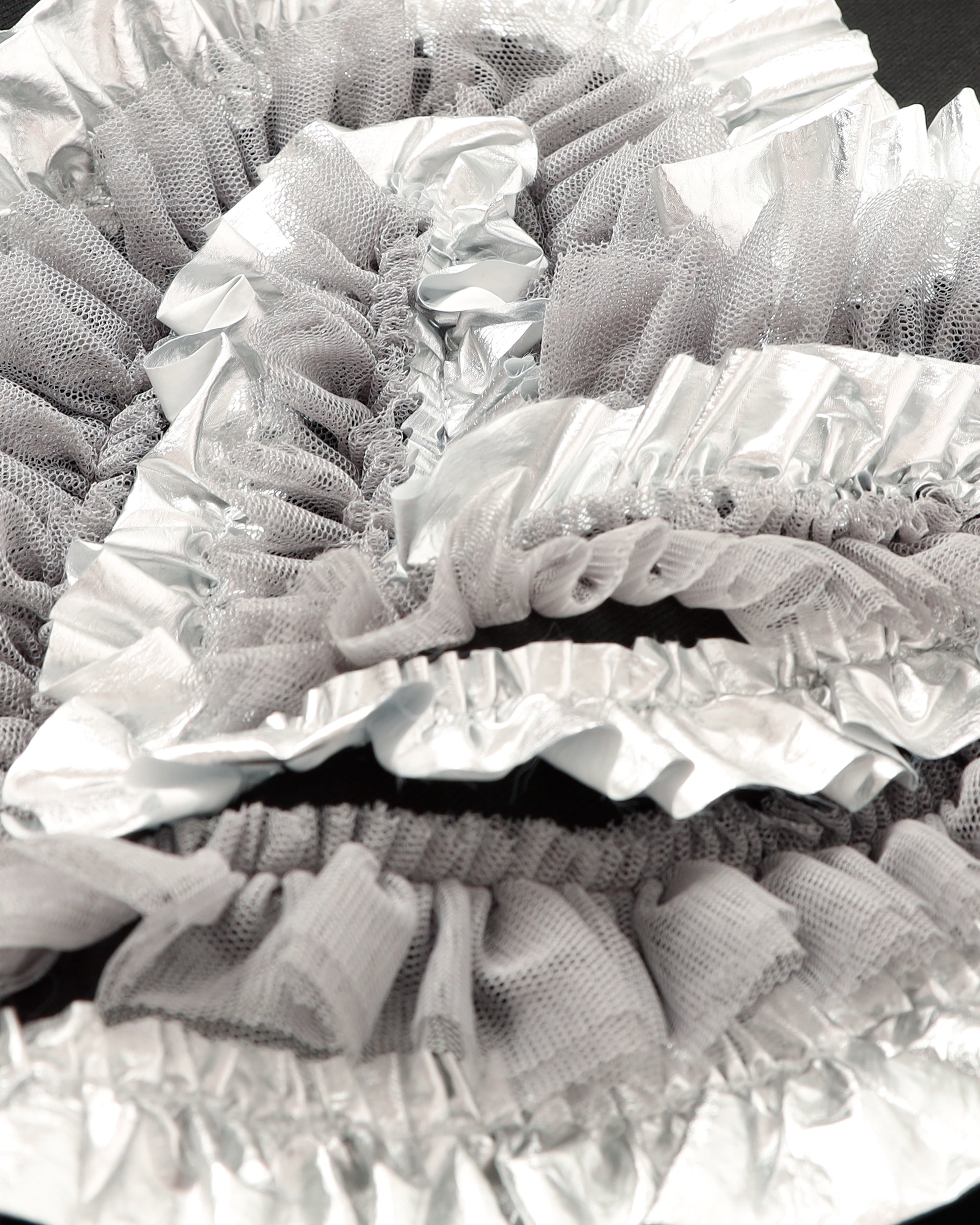 Heart tulle sweatshirt (black)