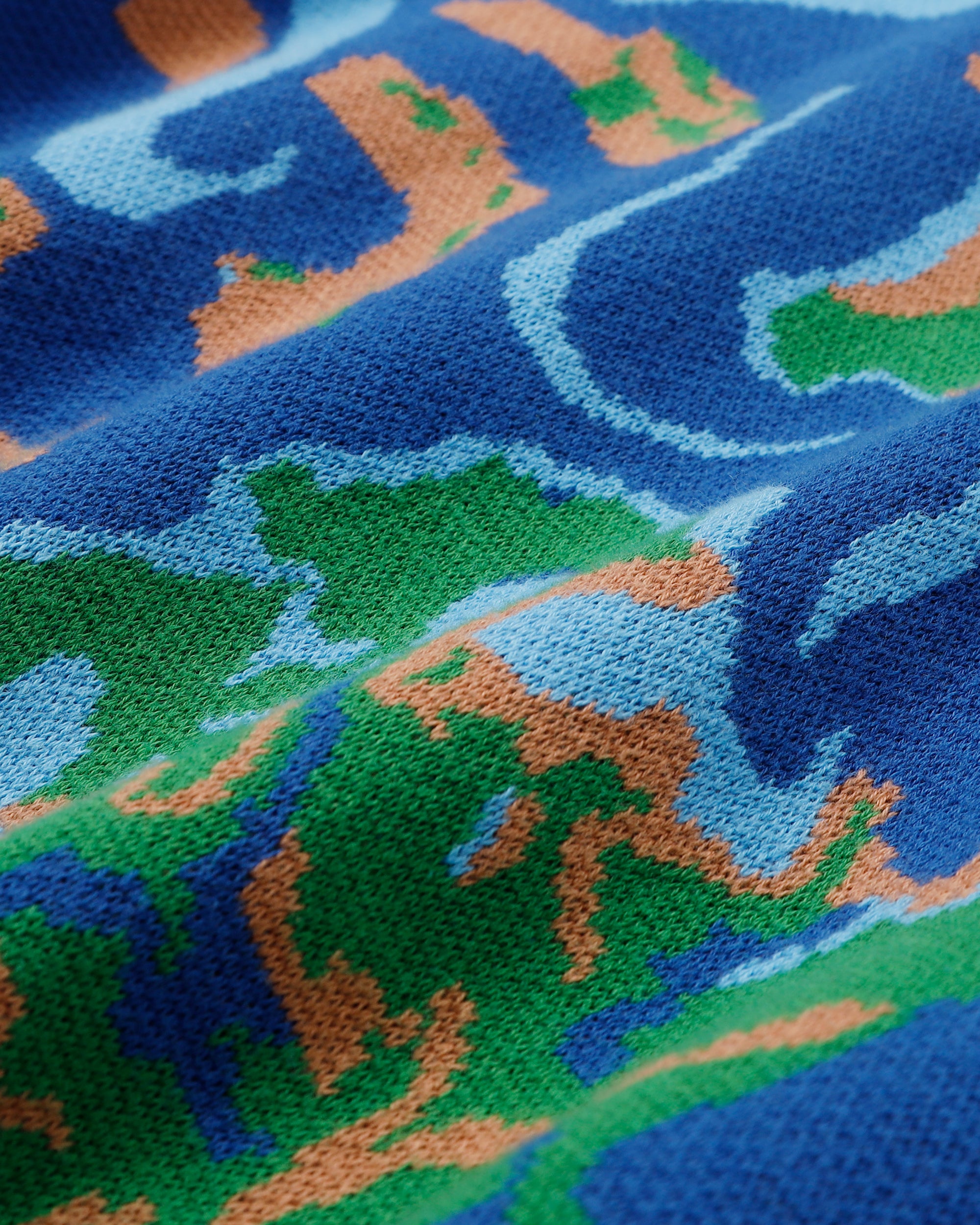 <b>HELMSTED</b><br>ALDA SWEATSHIRT