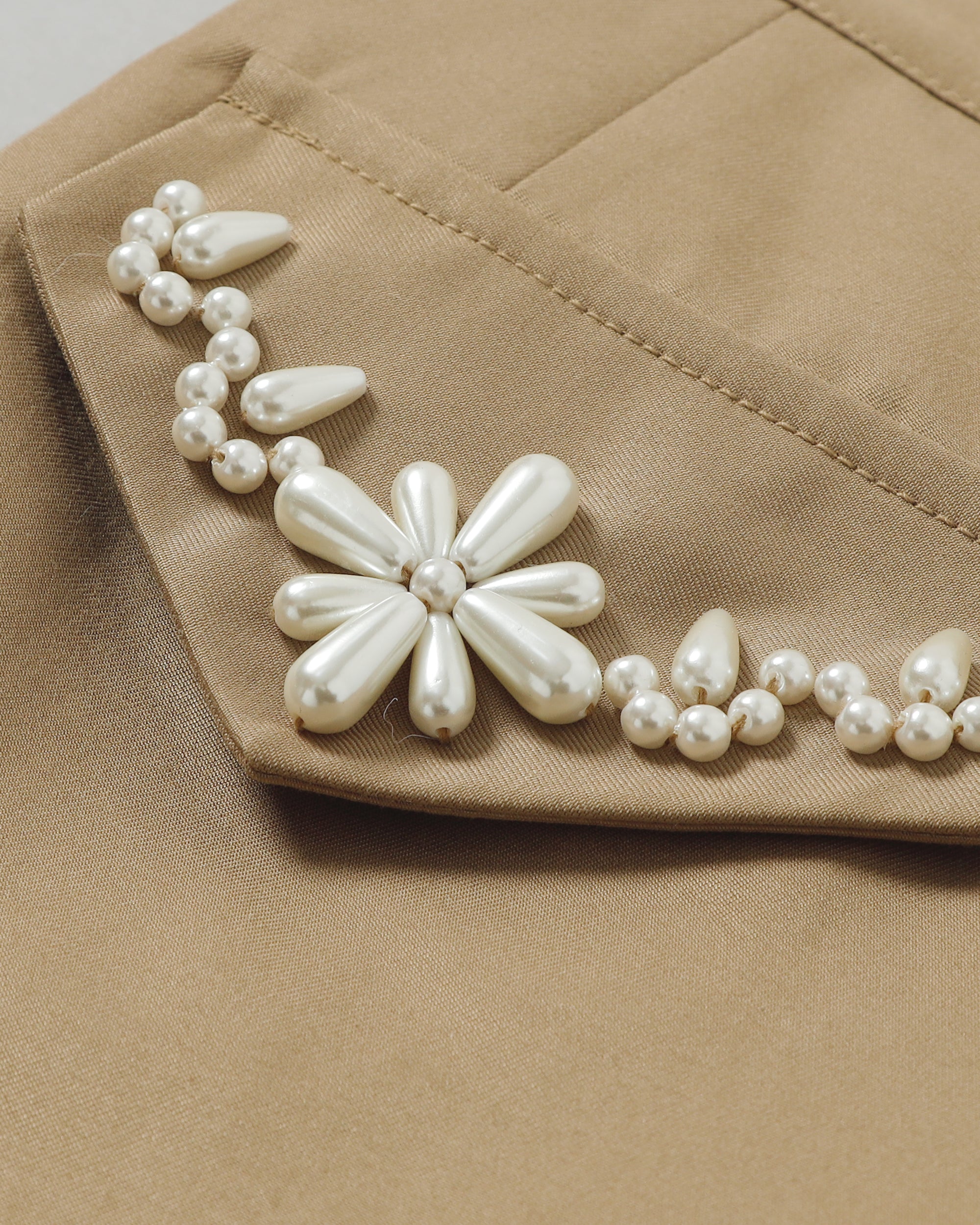 Pearl half pants (beige)