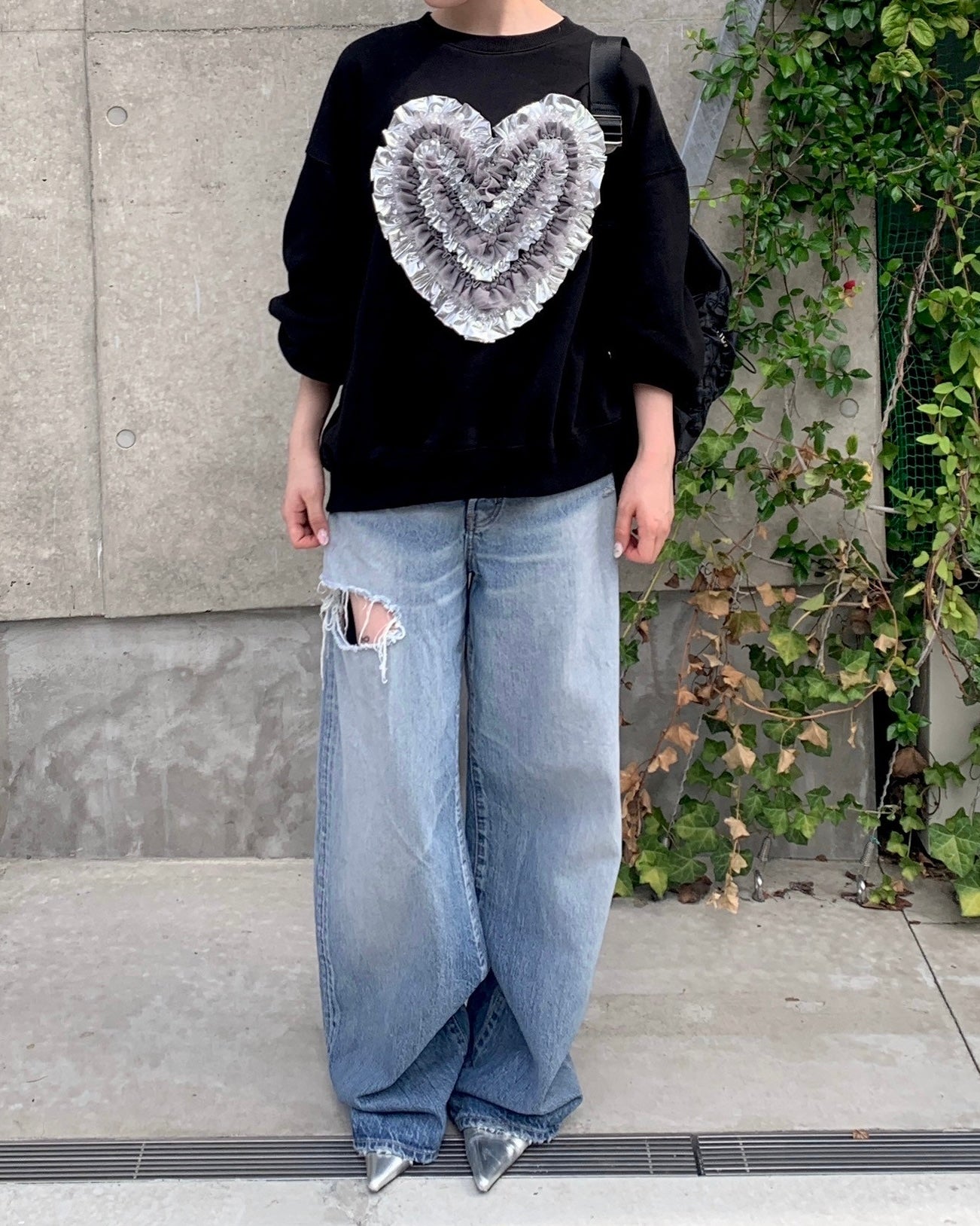 Heart tulle sweatshirt (black)