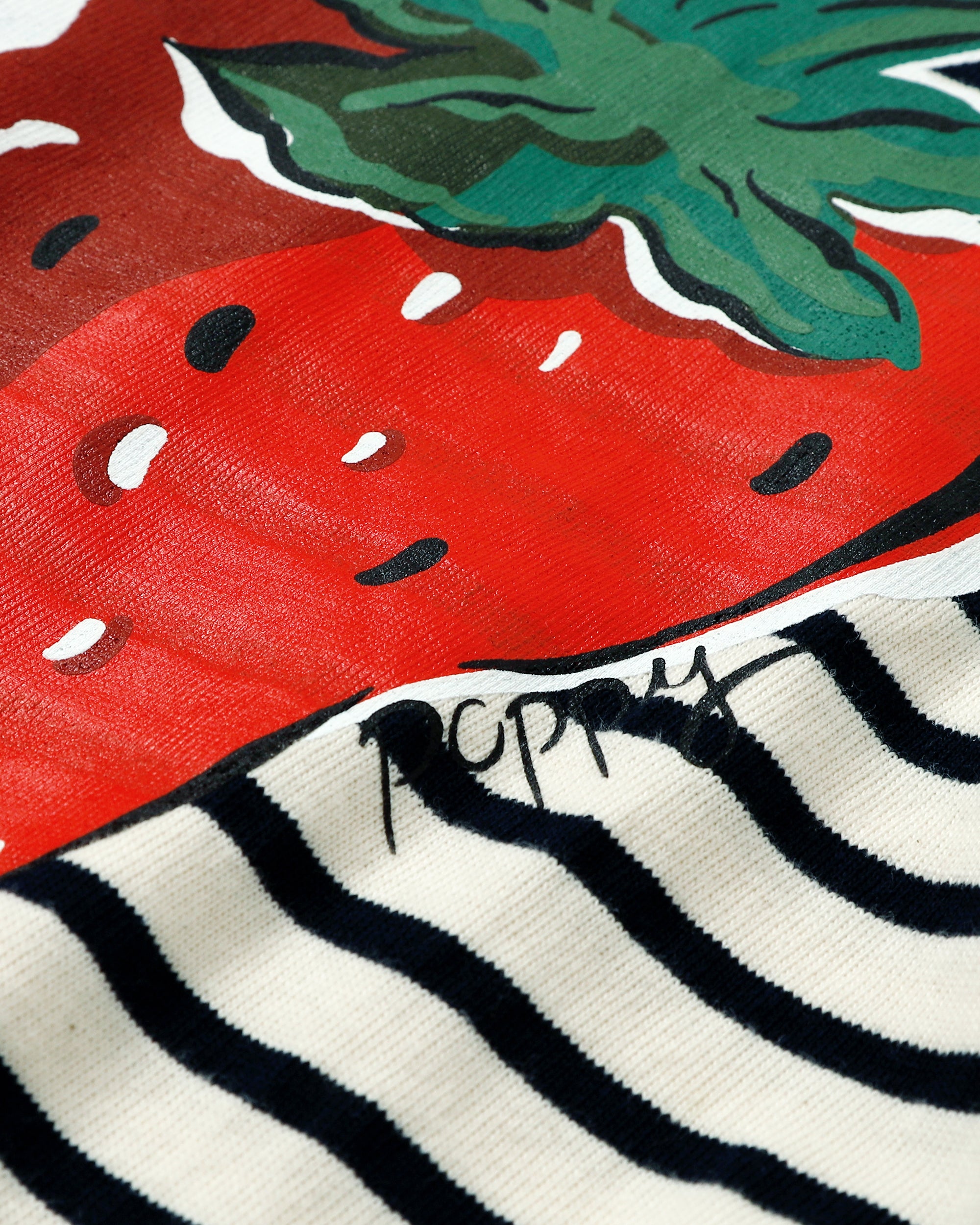 KIDS Strawberry printed T-shirts  (Navy border)