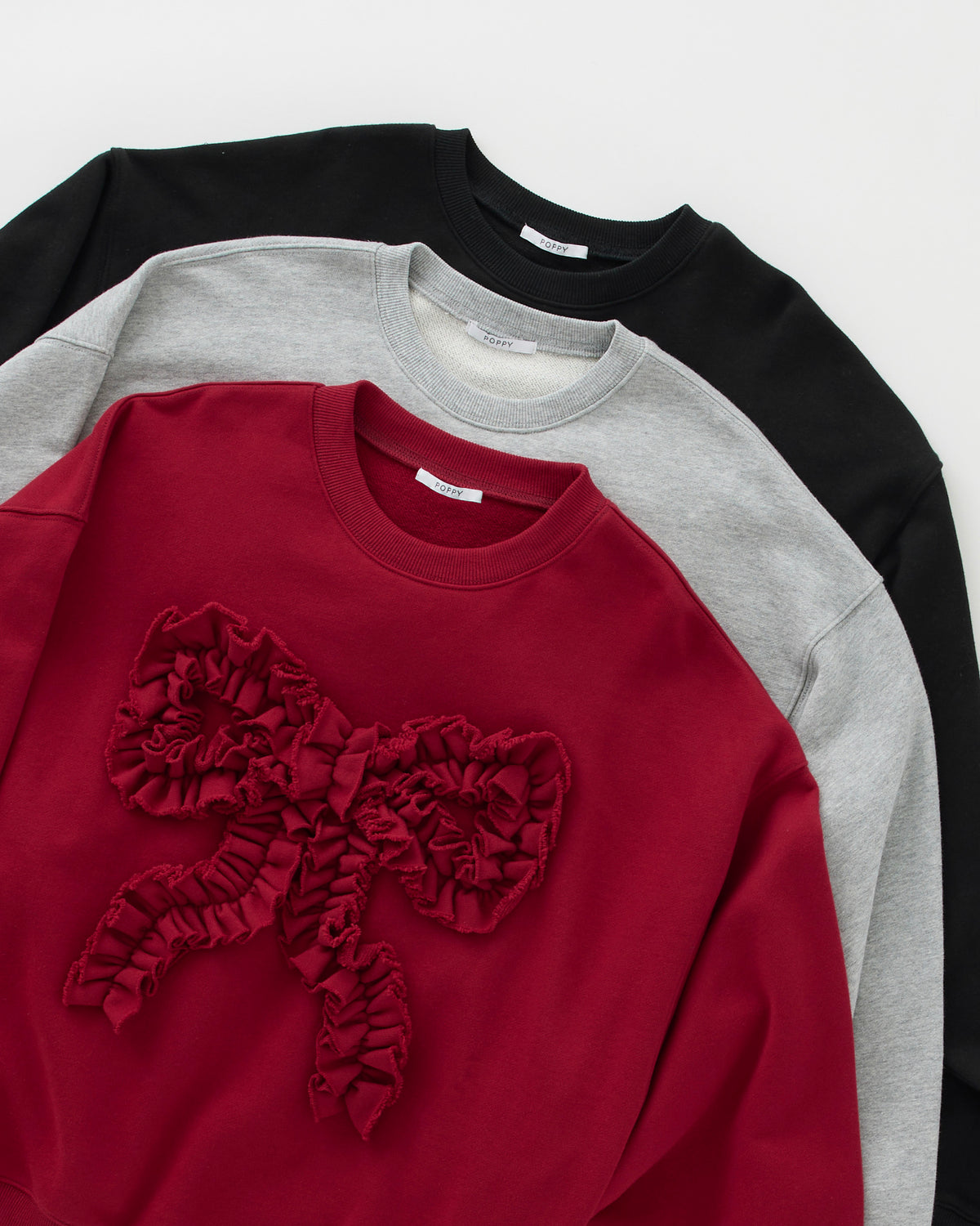 Ribbon gathered sweatshirt