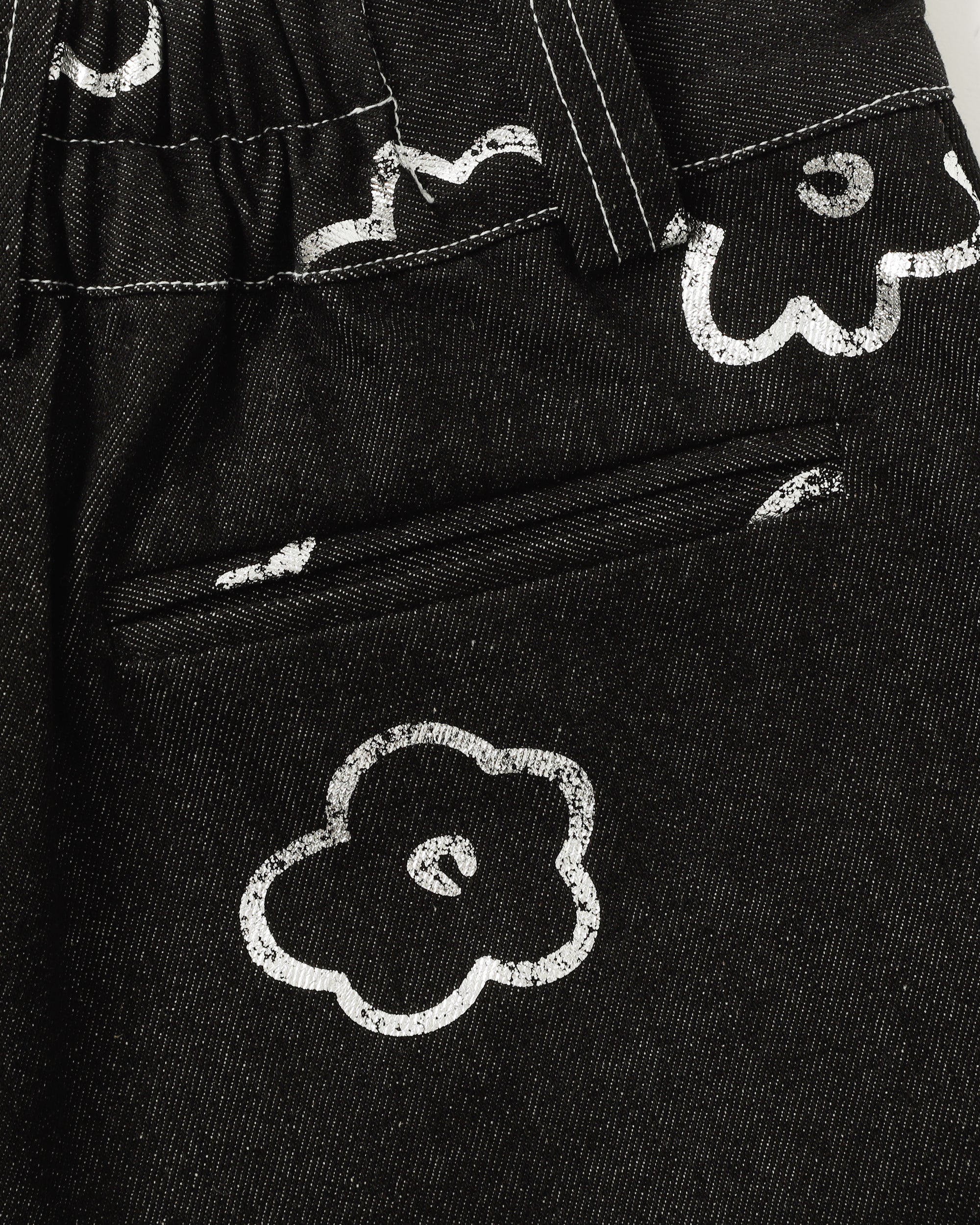 Silver flower half denim pants