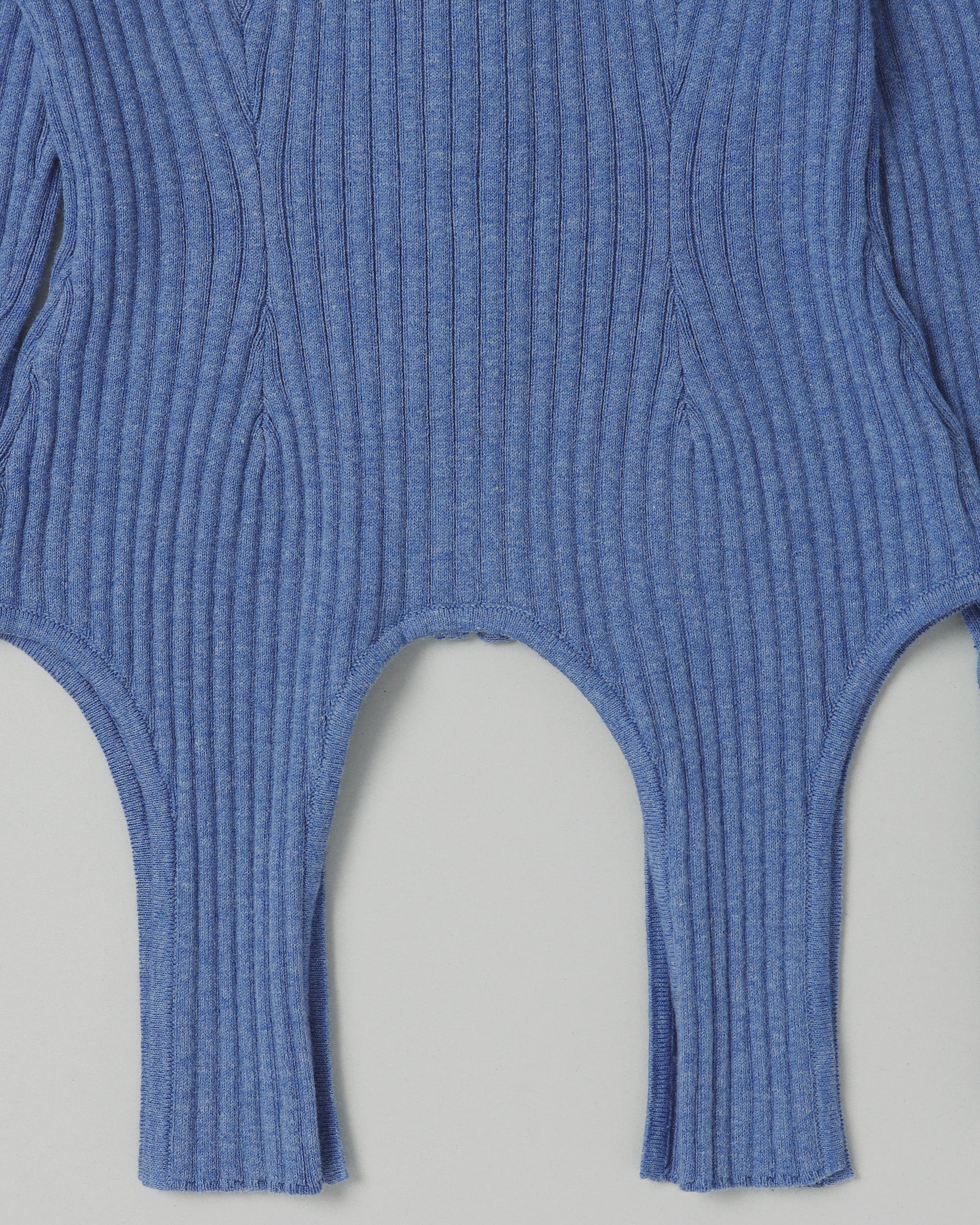 Garter cut rib zip top (v-neck)