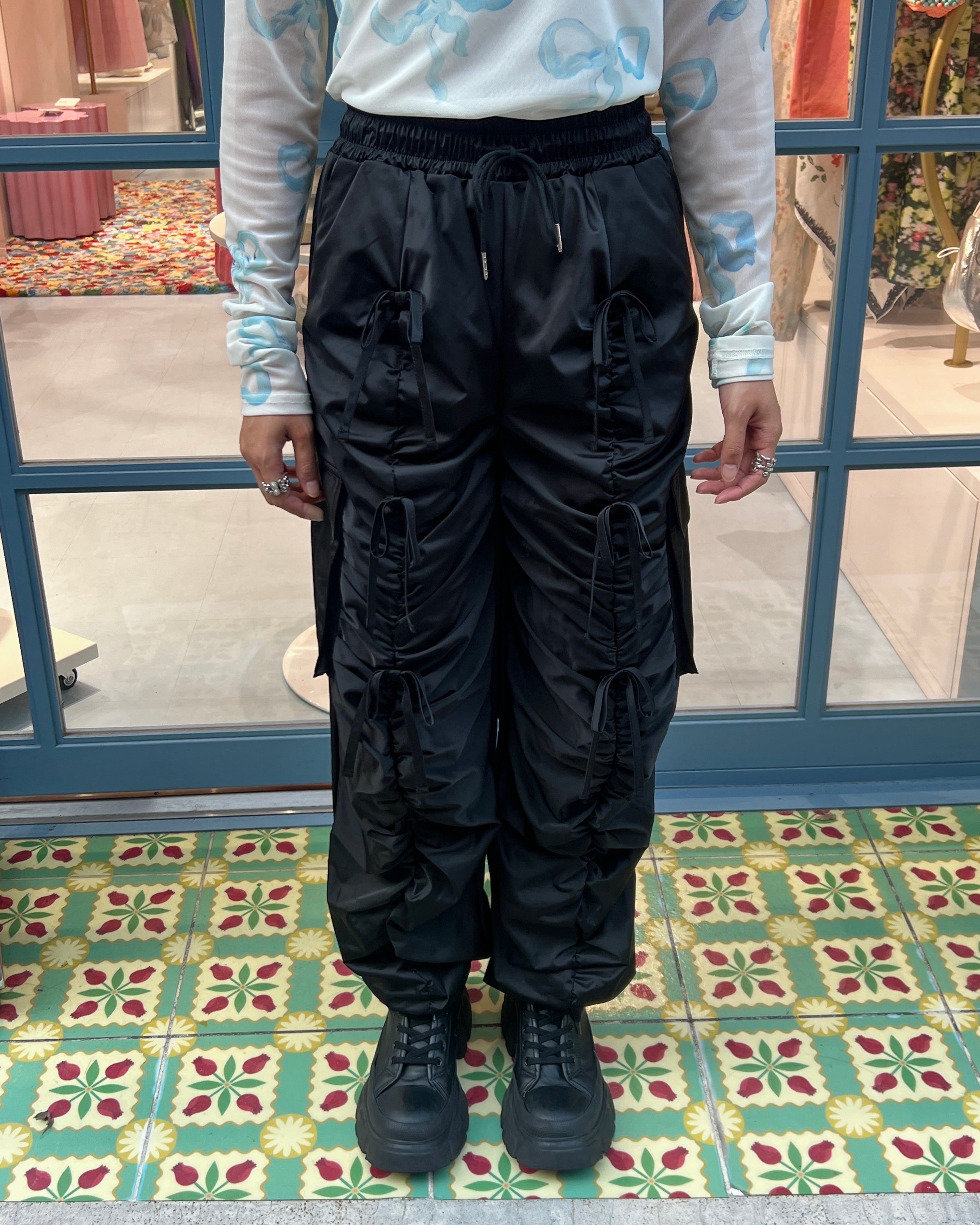 Gather ribbon cargo pants (black)