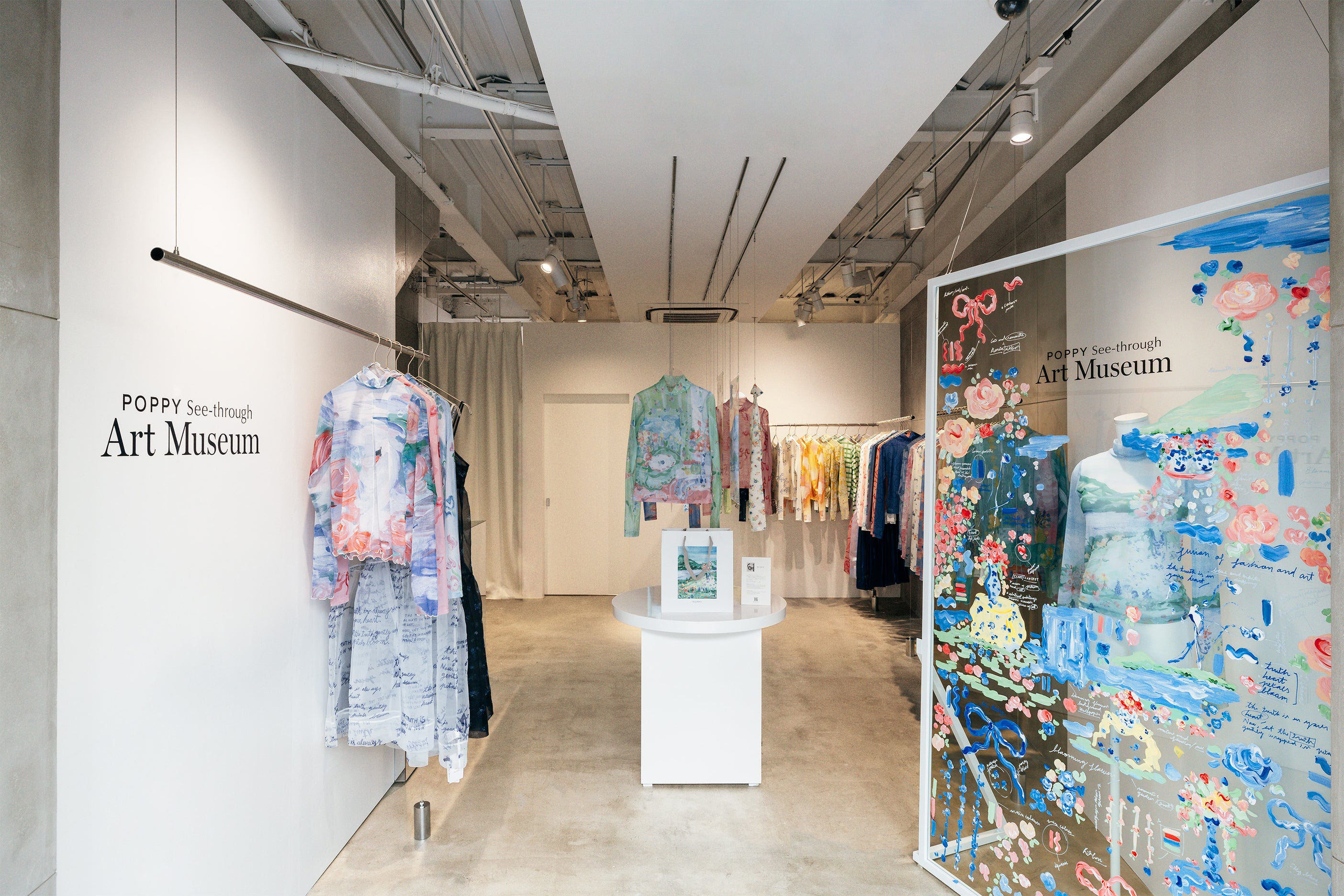 POPPY SEE-THROUGH ART MUSEUM