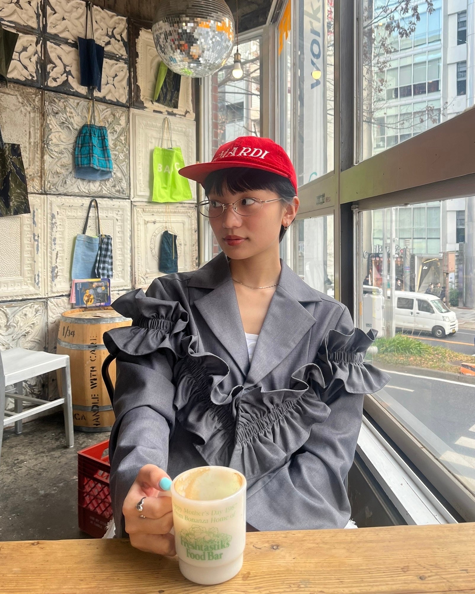 Gathered frill short jacket (gray)