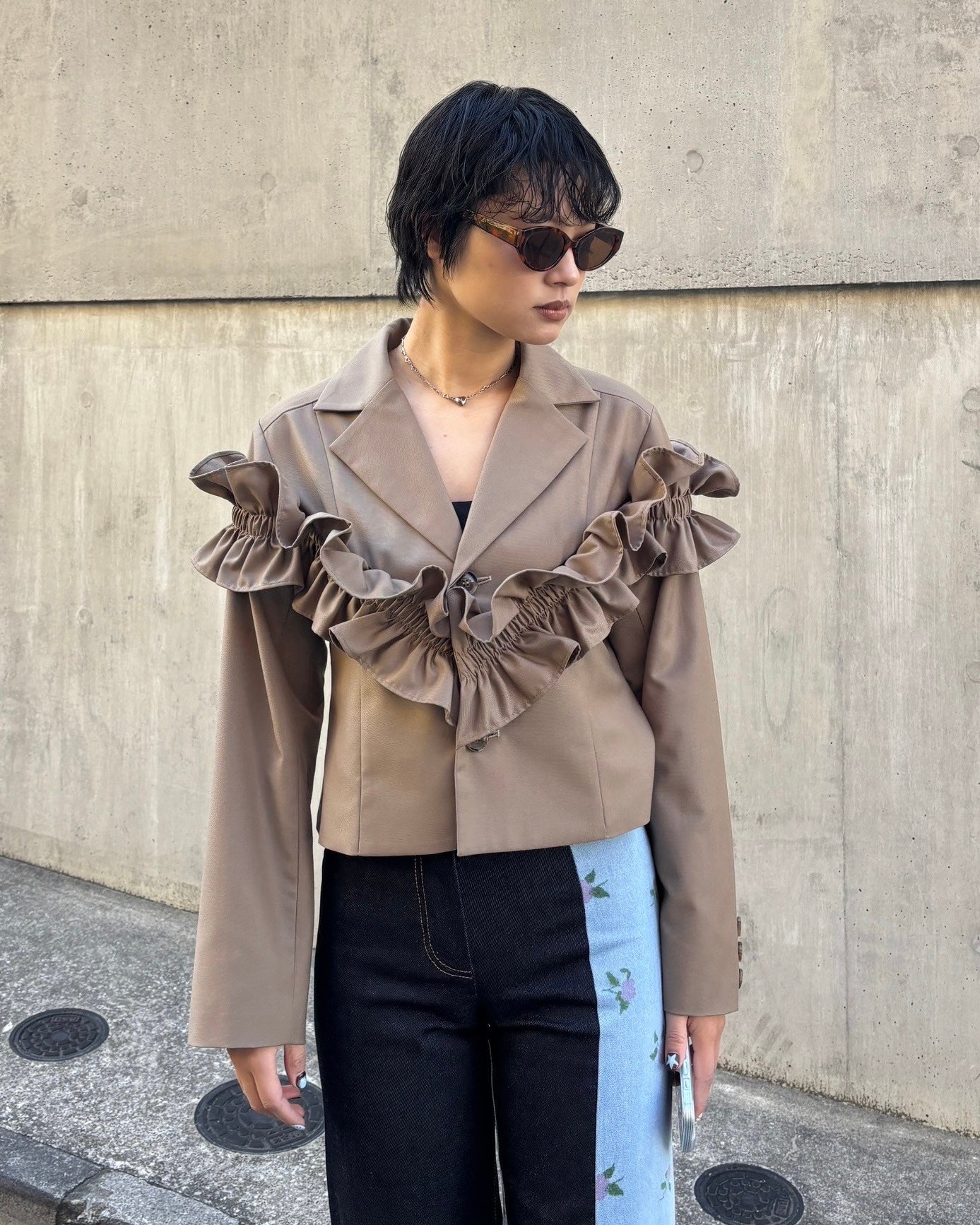 Gathered frill short jacket (light brown)