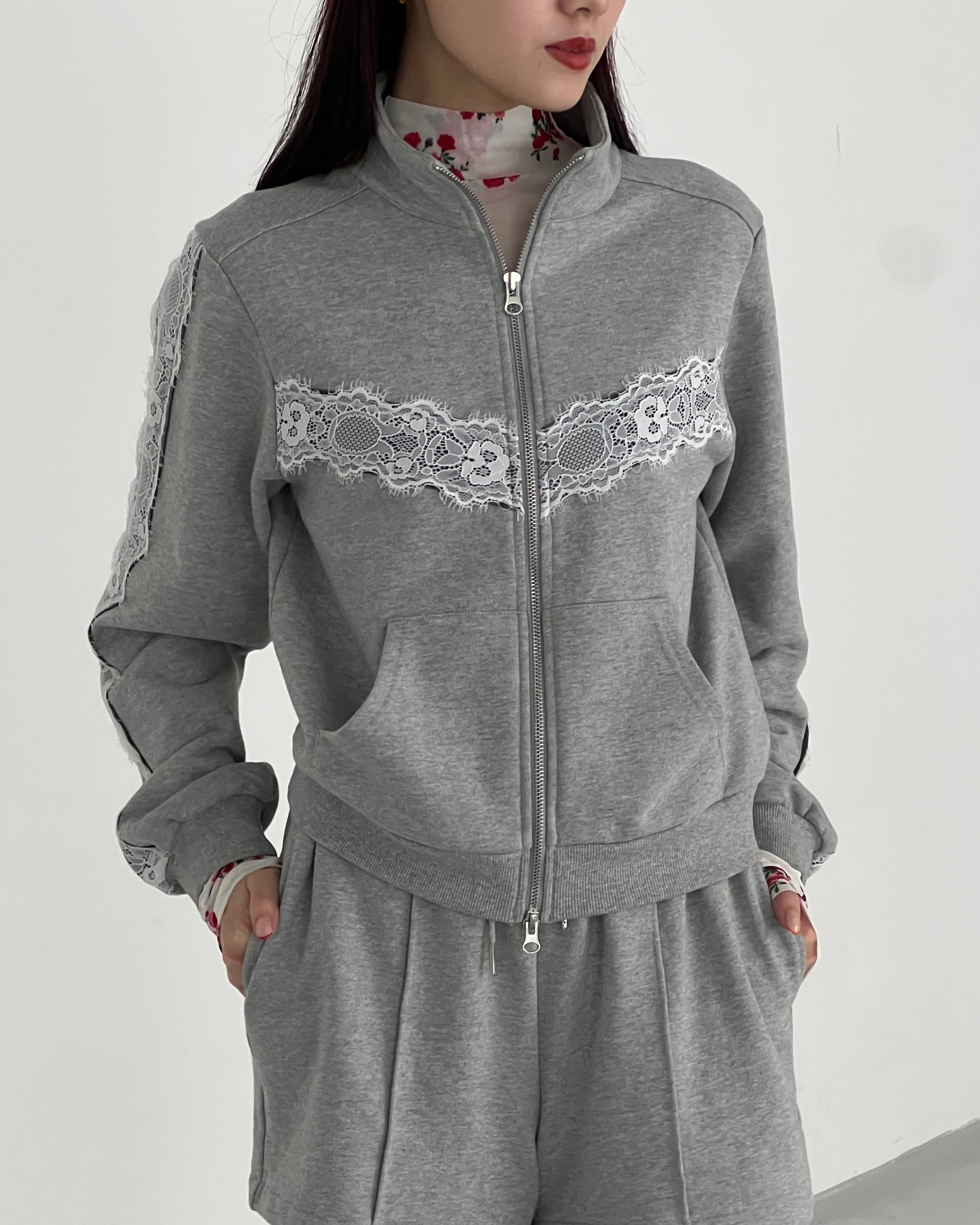 Red bouquet see-through tops (High / Round neck)