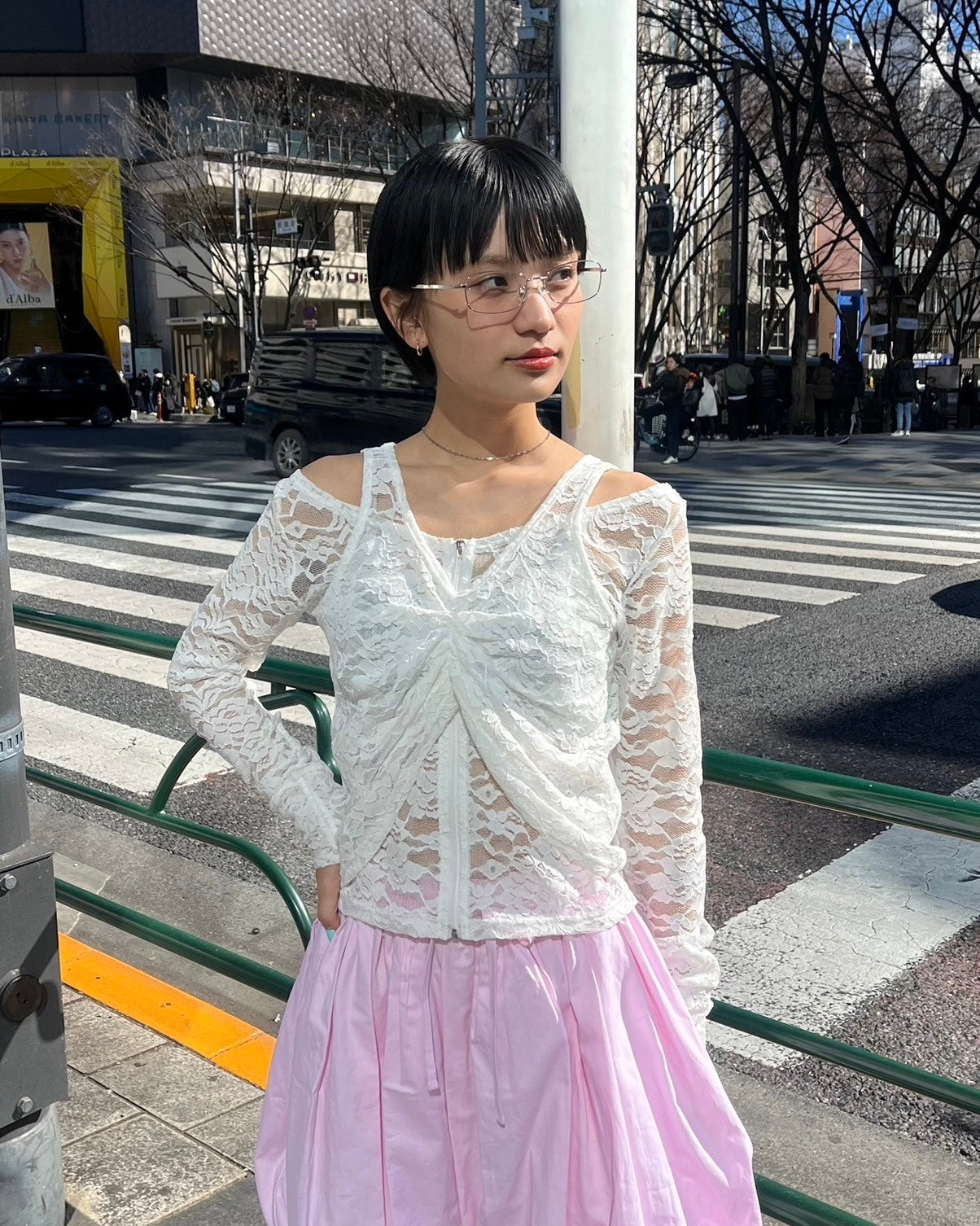 Lace layered round tops (white)