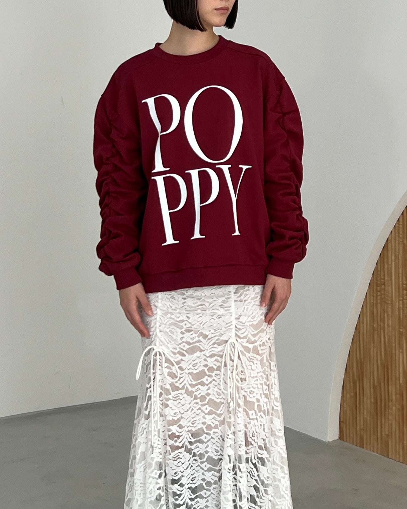 Gather sleeve sweatshirt