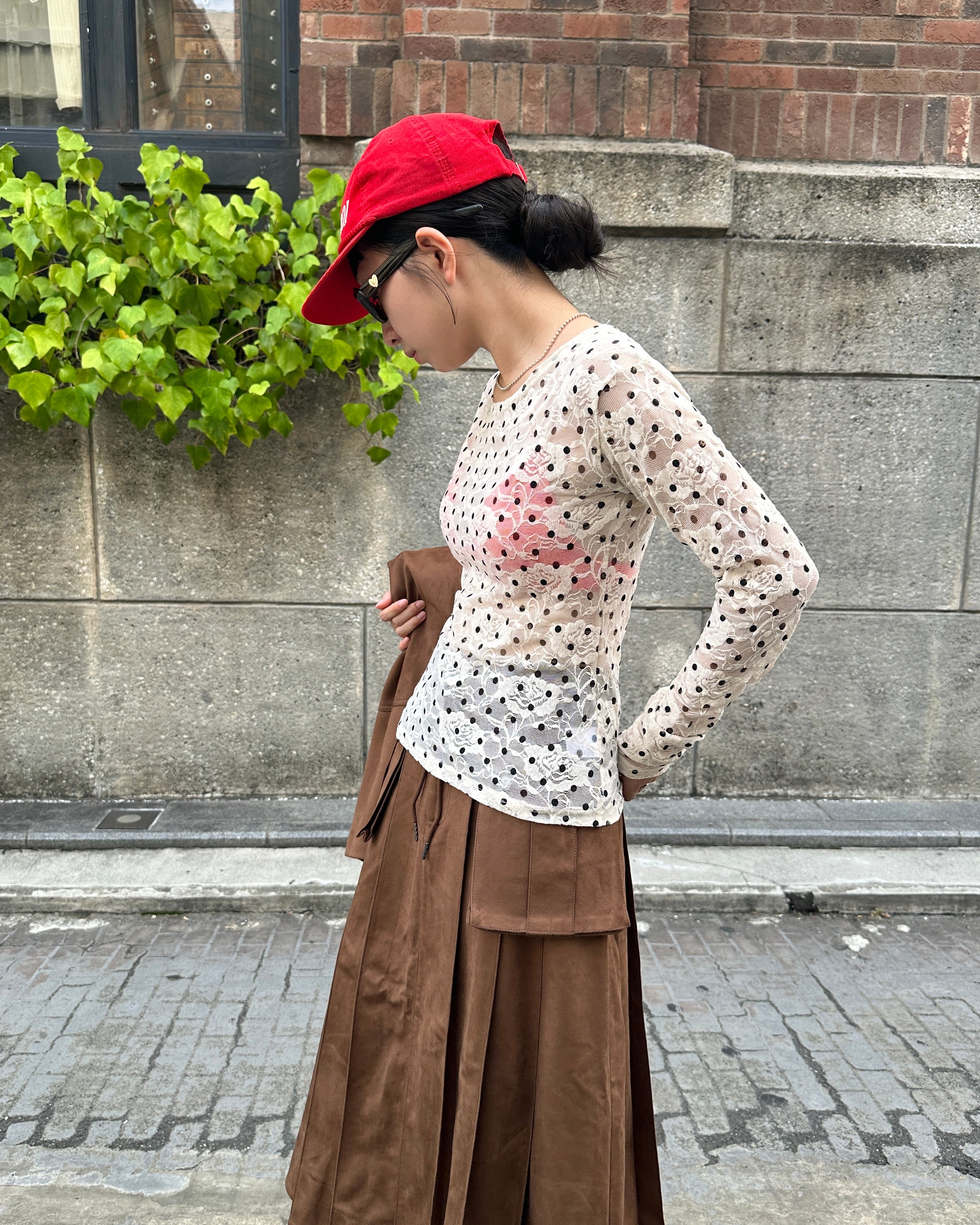 Dot lace see-through top (round neck)