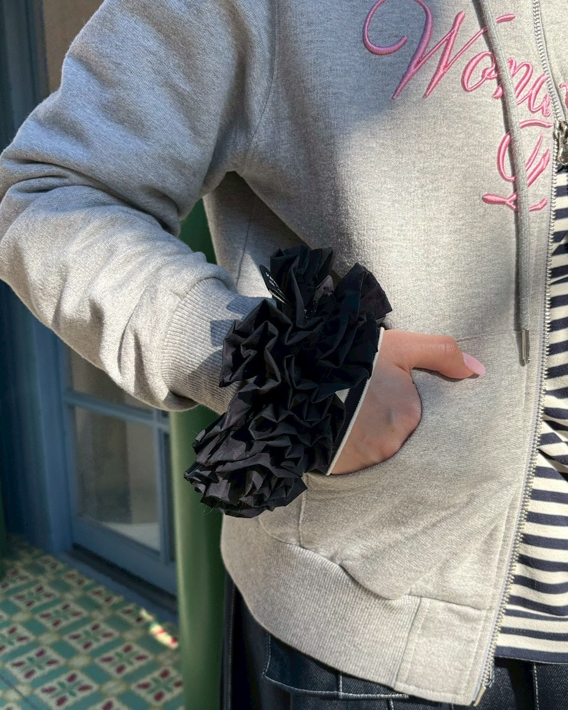 <b>GOOD SQUISH</b><br>BABY GRANDMAMA SPORTS BLACK