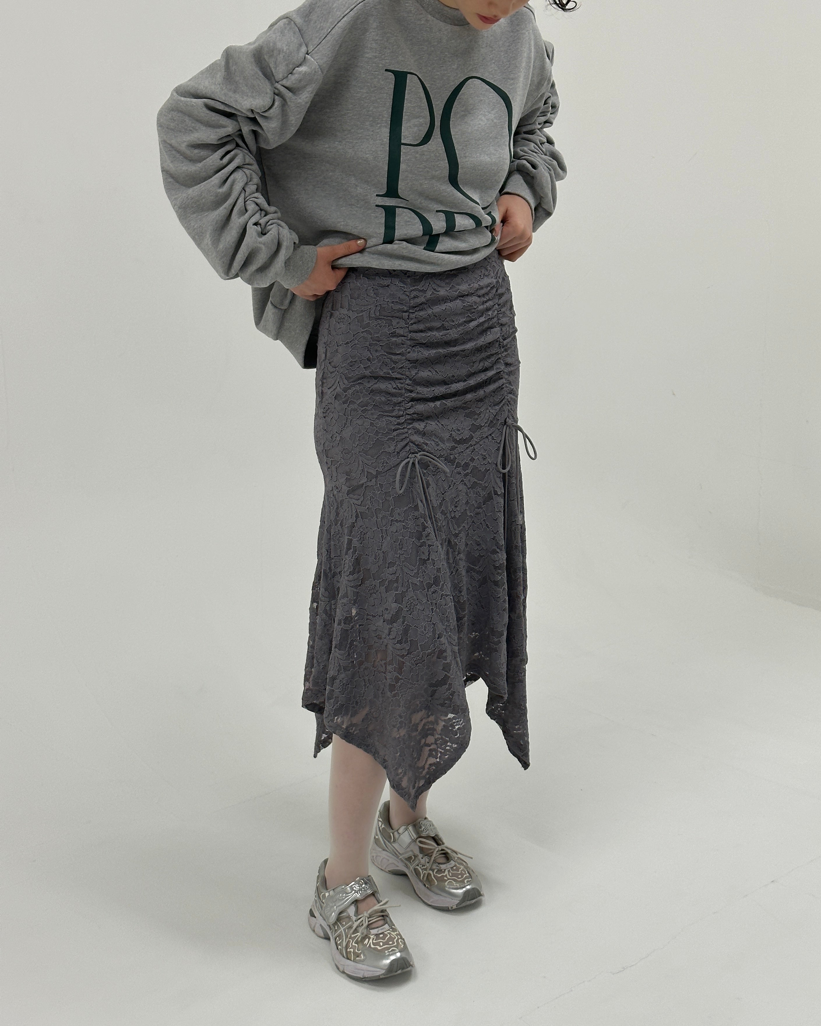 Handkerchief hem lace skirt (white/gray)