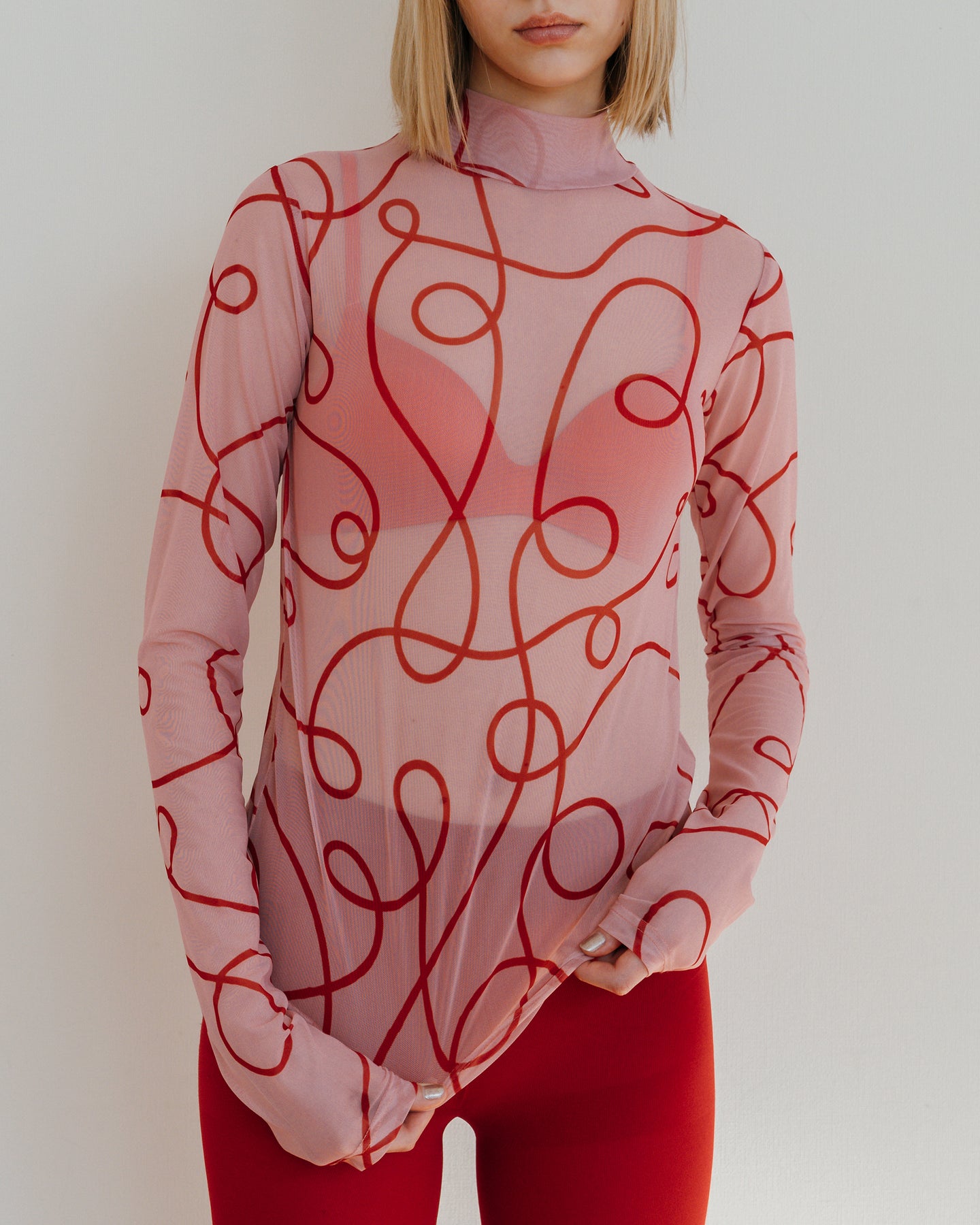 UNEUNE SEE-THROUGH HIGH NECK TOPS (PINK×RED)