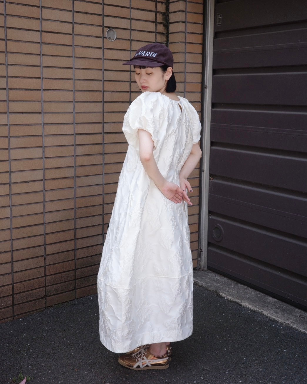 Balloon sleeve cocoon dress
