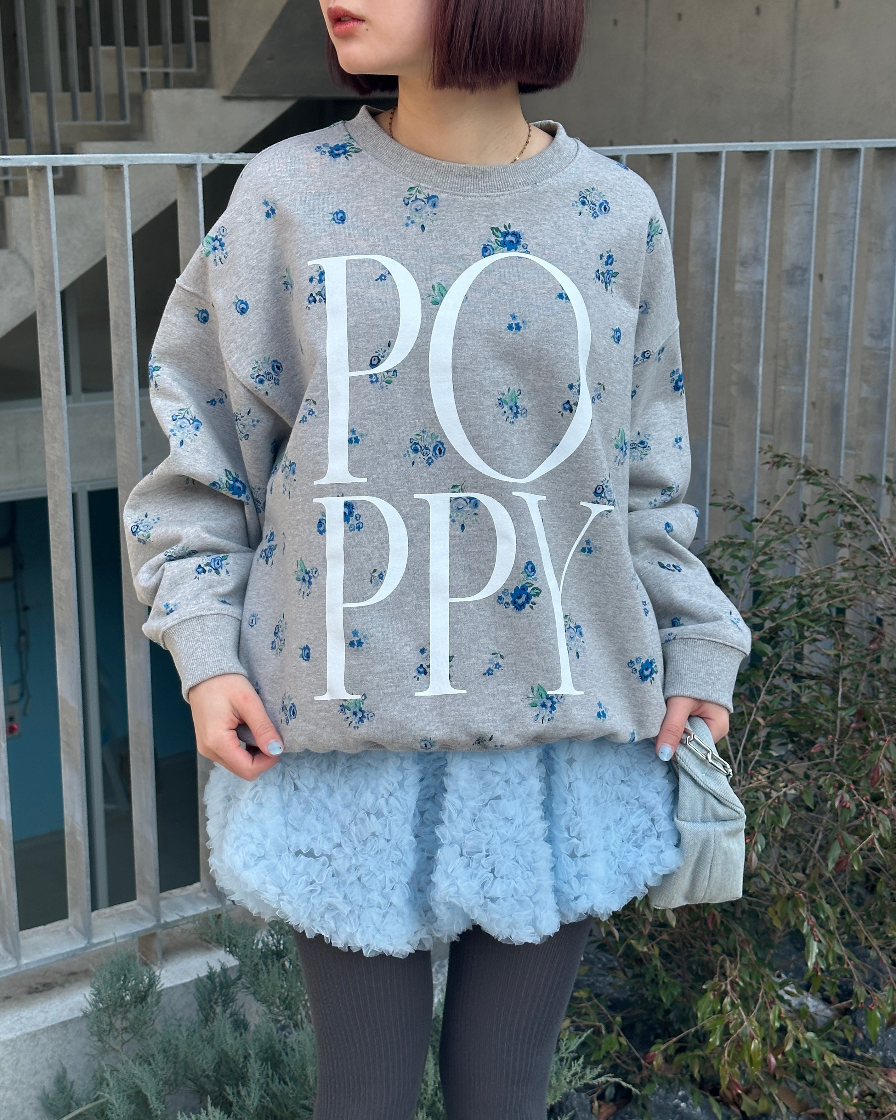 Blue flower print logo sweatshirt