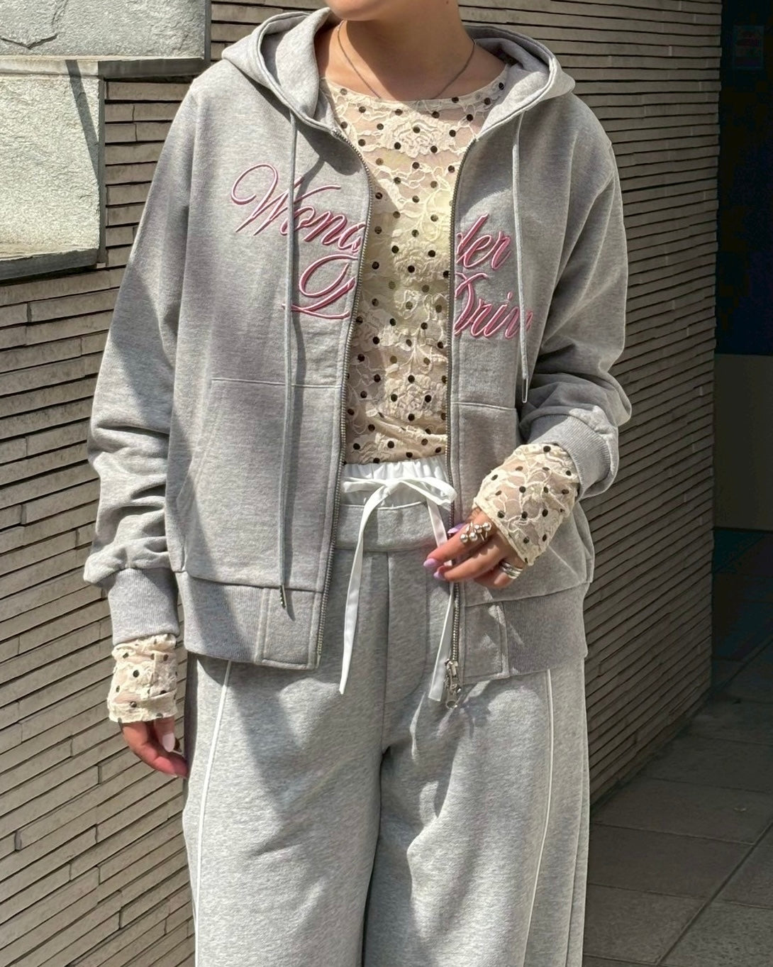 パーカー poppy LACE UP CURVE HOODIE FLOWER tulle docking hoodie（gray）