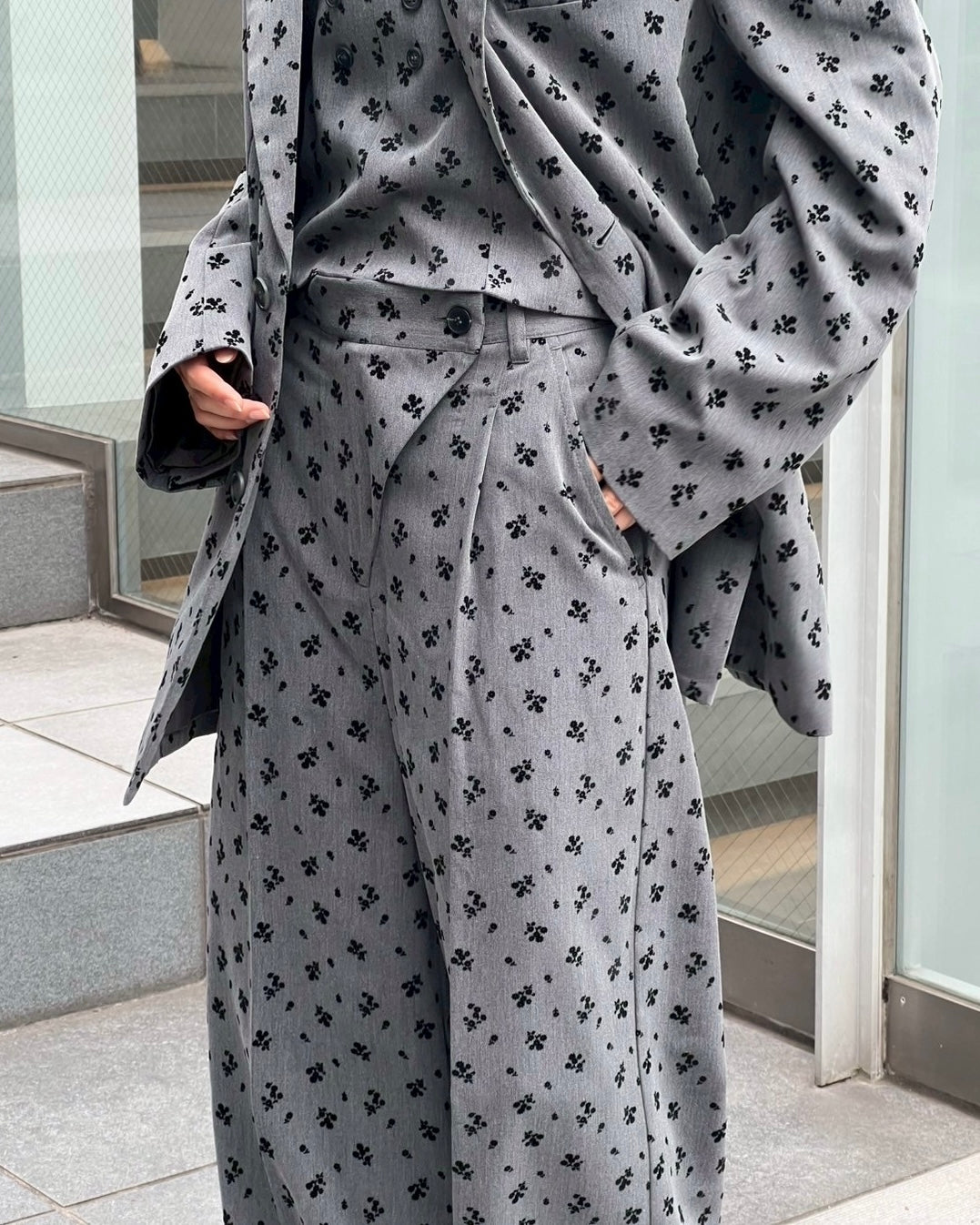 Flower flocky wide pants