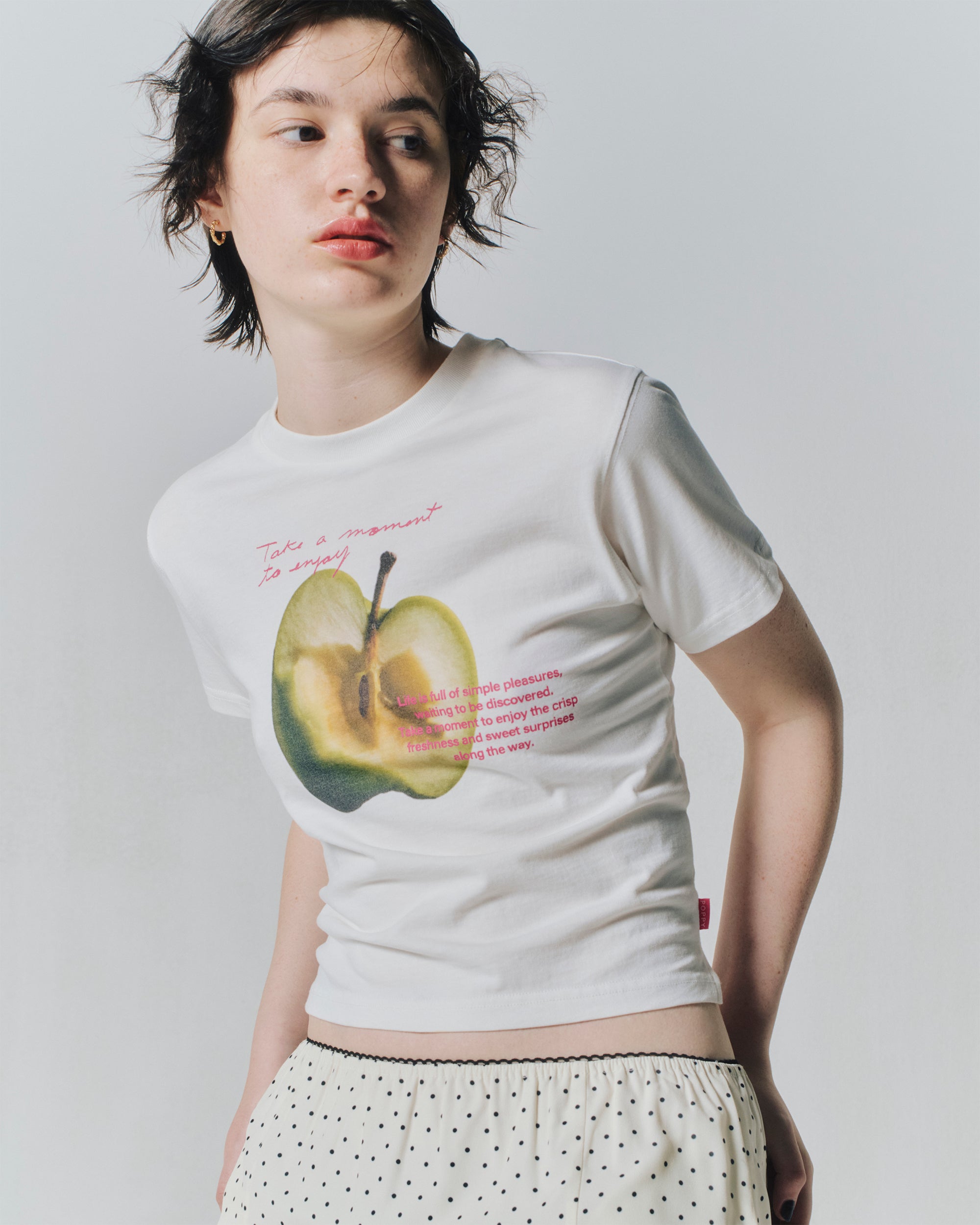 BITTEN APPLE TEE