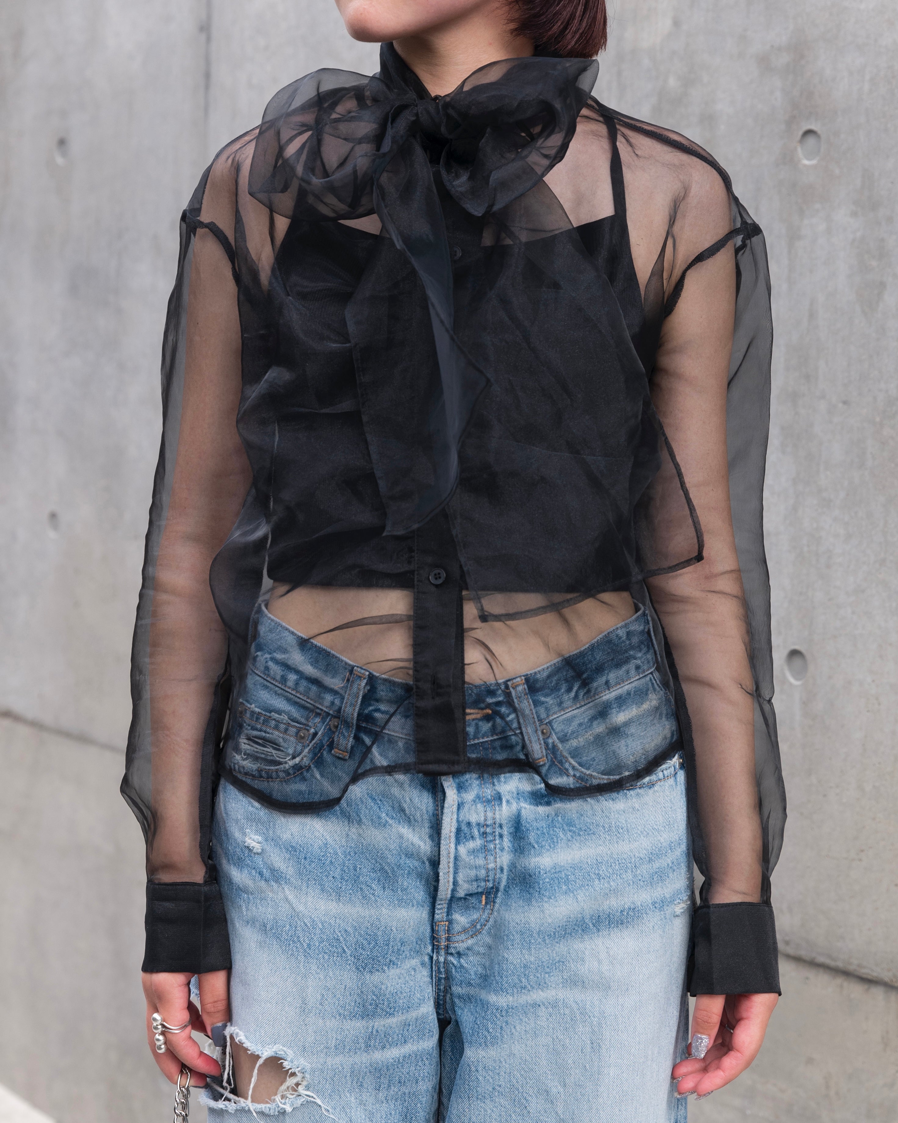 Ribbon tie blouse (black)