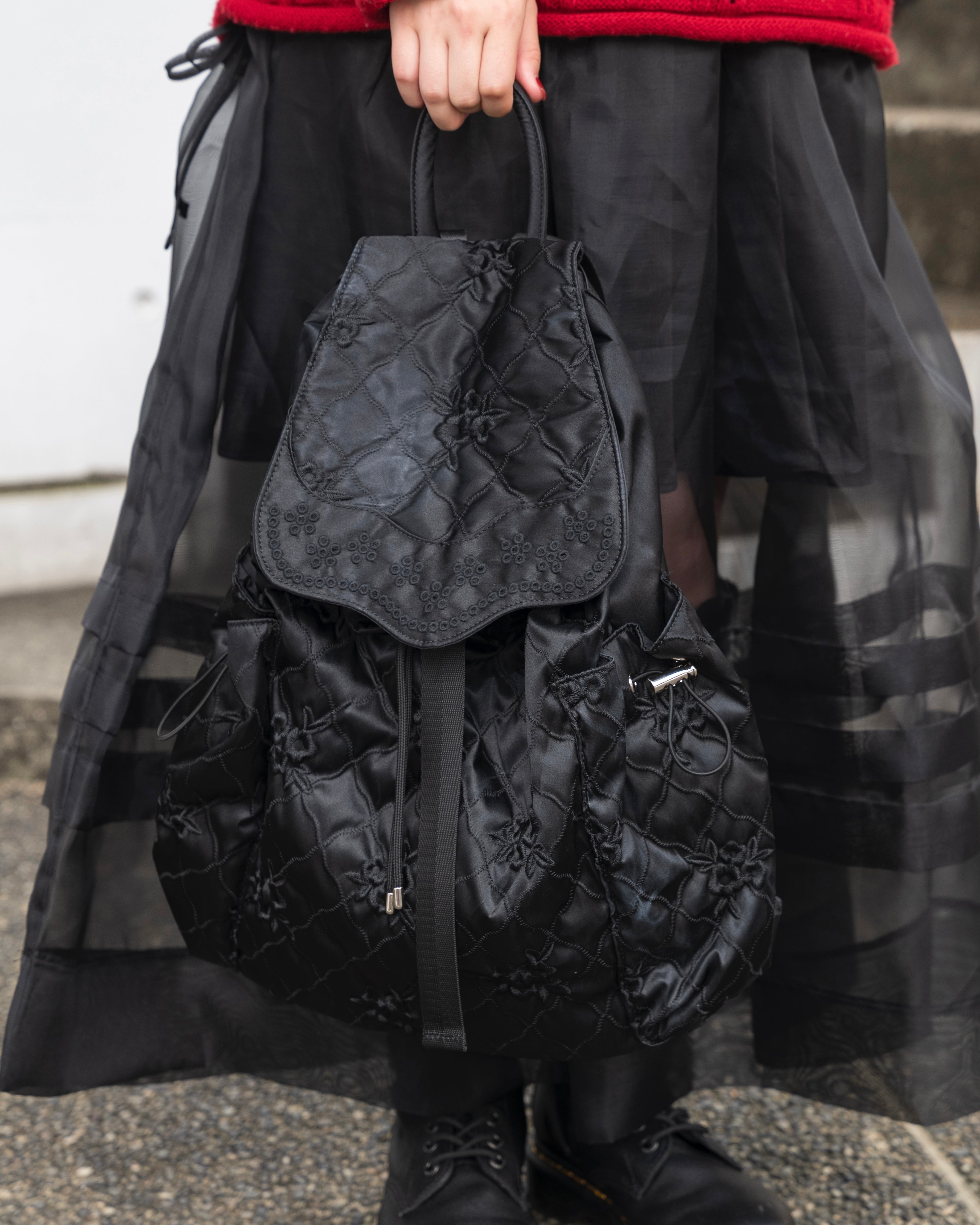 pointe backpack (black)