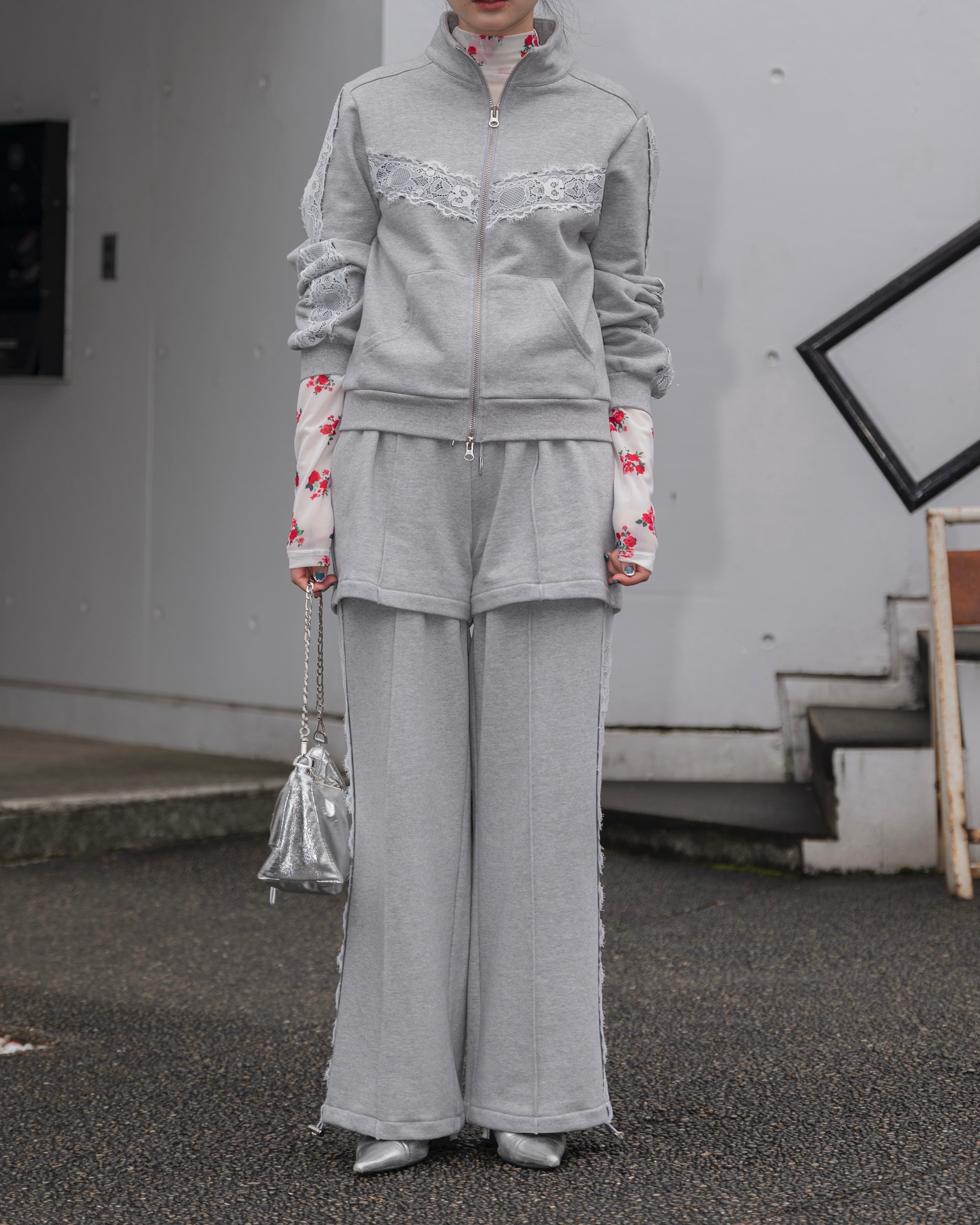 poppy あさぎーにょ レイヤードルック レーススウェットパンツ グレー Layered-look lace sweatpants