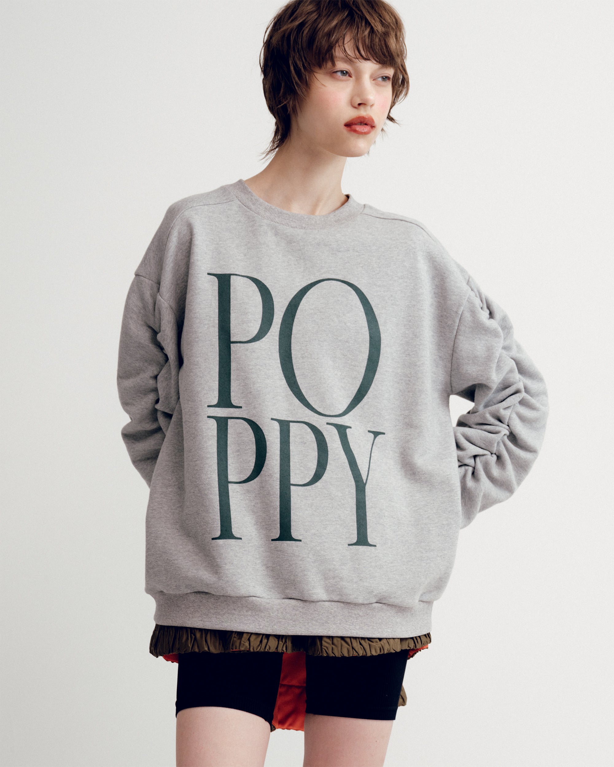 Gather sleeve sweatshirt