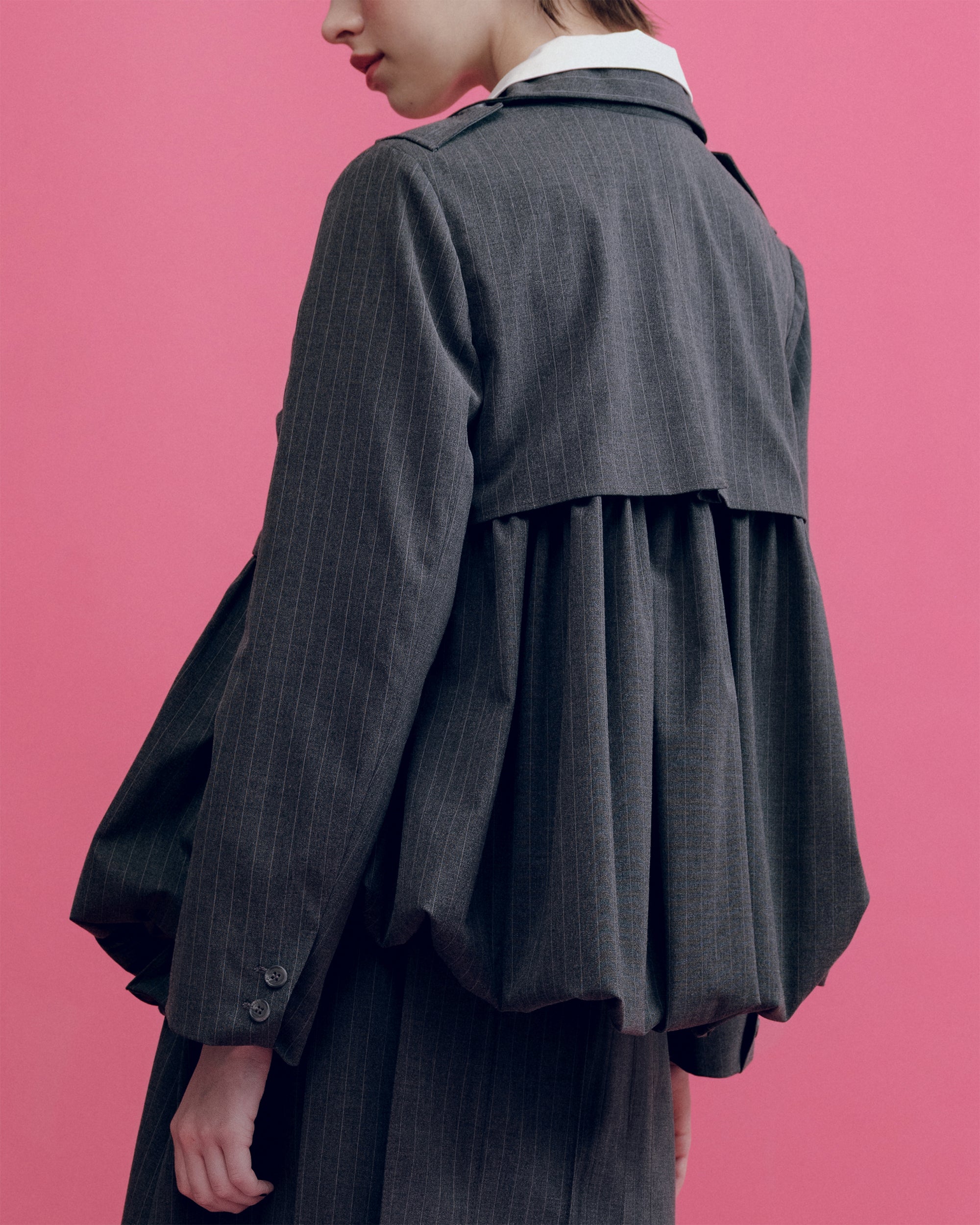 Gathered balloon jacket