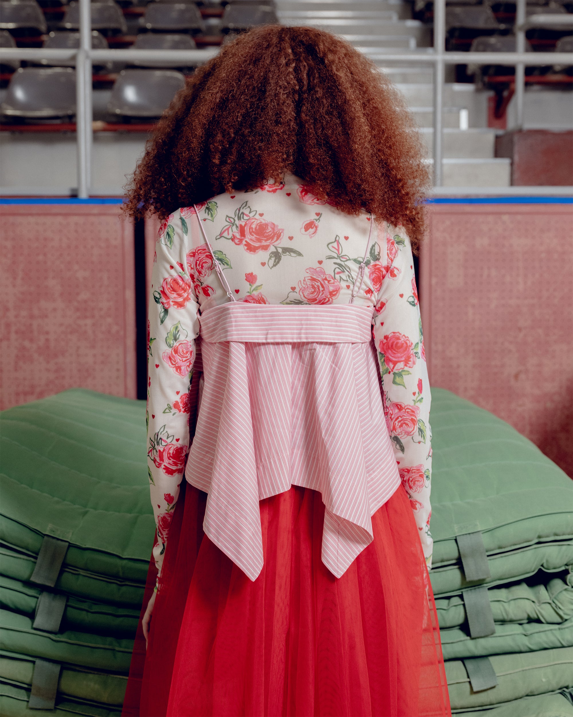 Crayon rose × heart see-through tops (high neck)