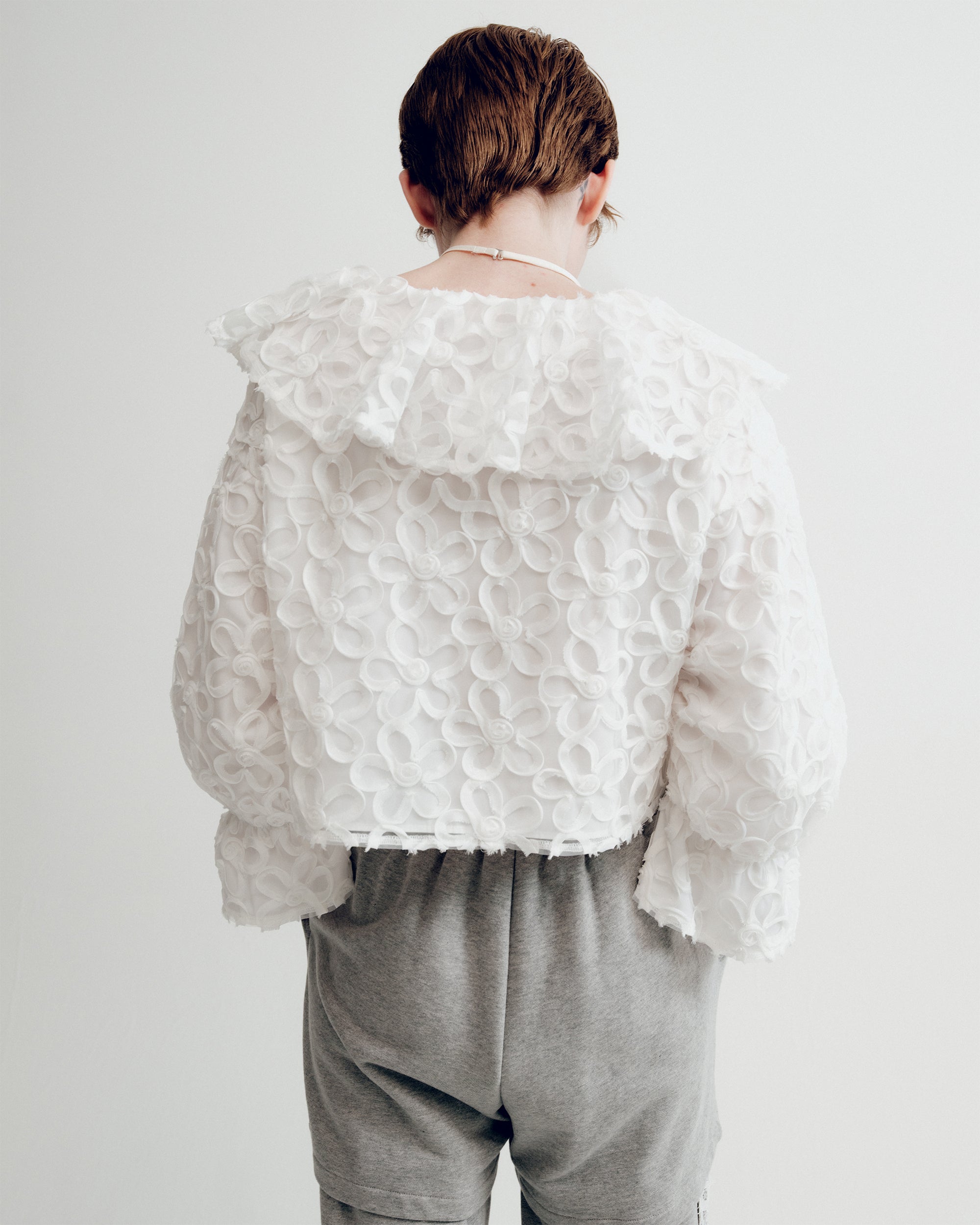 Ruffle collar flower tulle blouse
