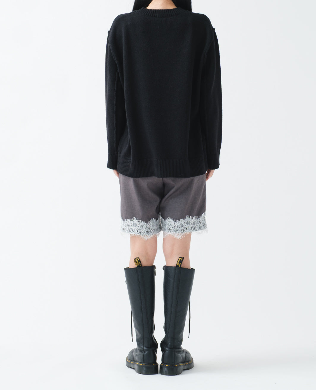 Red bouquet intarsia knit (black)