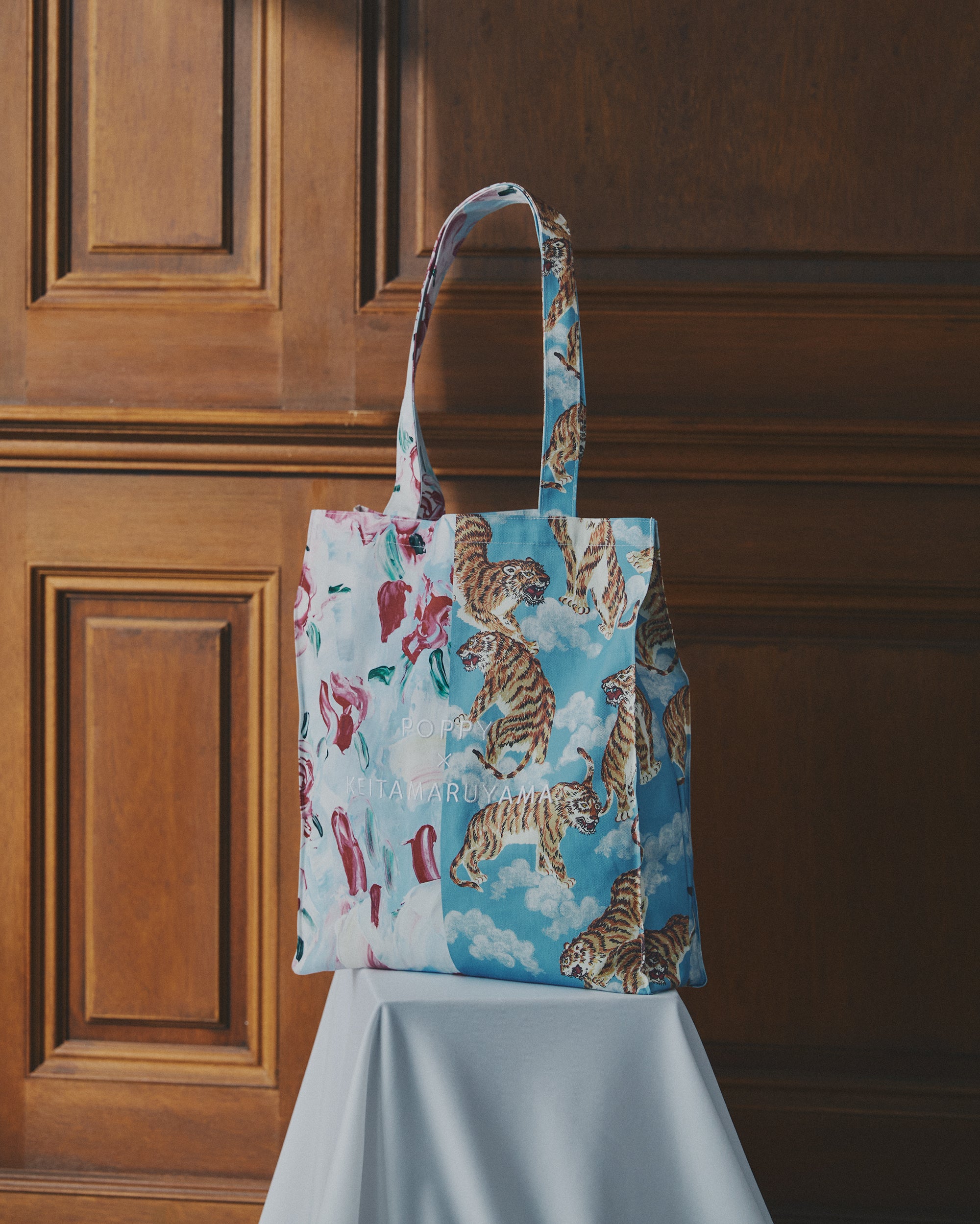 Tiger art tote bag