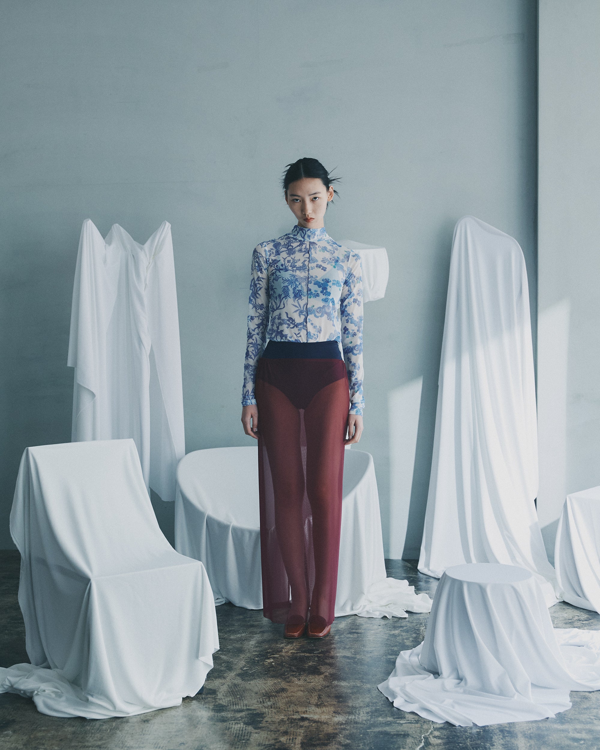 Toile de Jouy rose see-through tops (high neck)