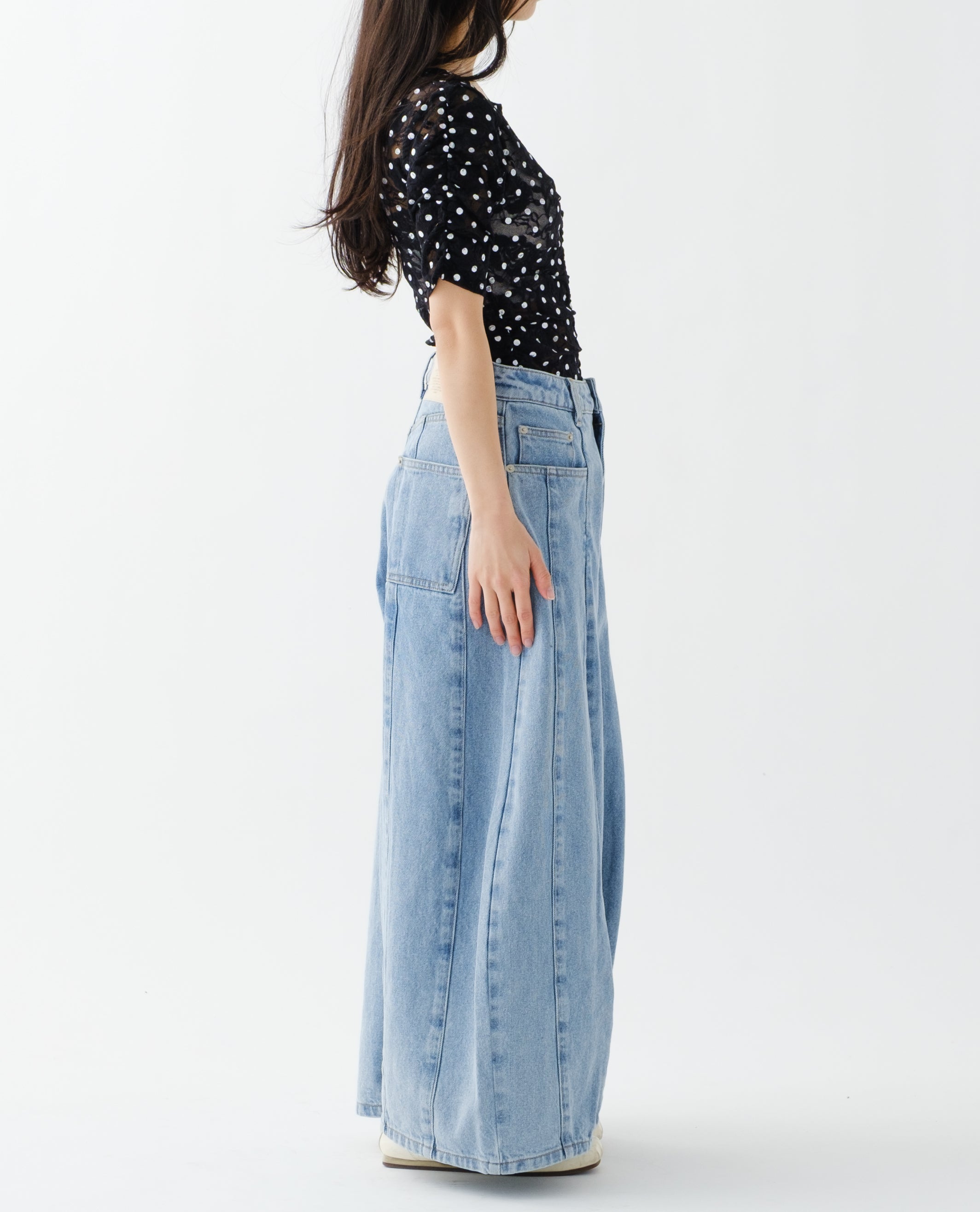 Pleated balloon denim pants Pleated balloon denim pants