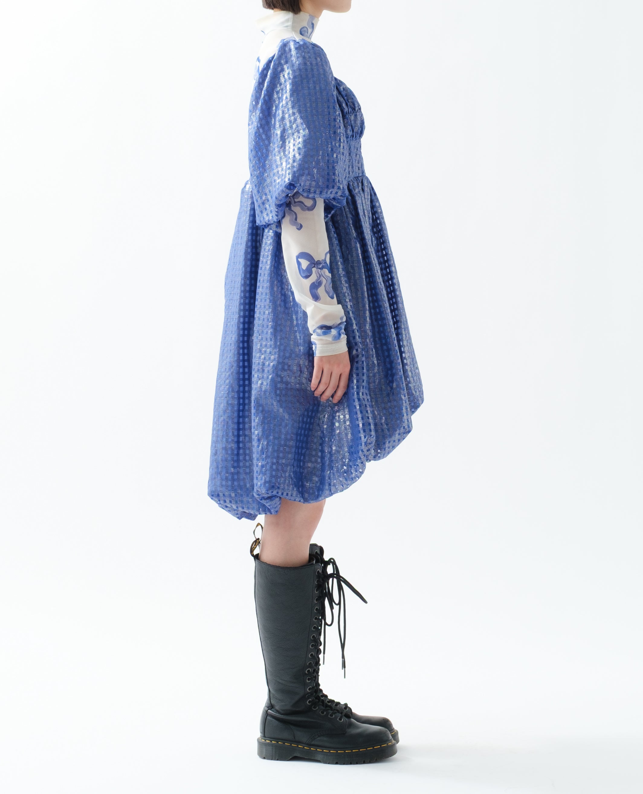 モデル身長 : 167cm 