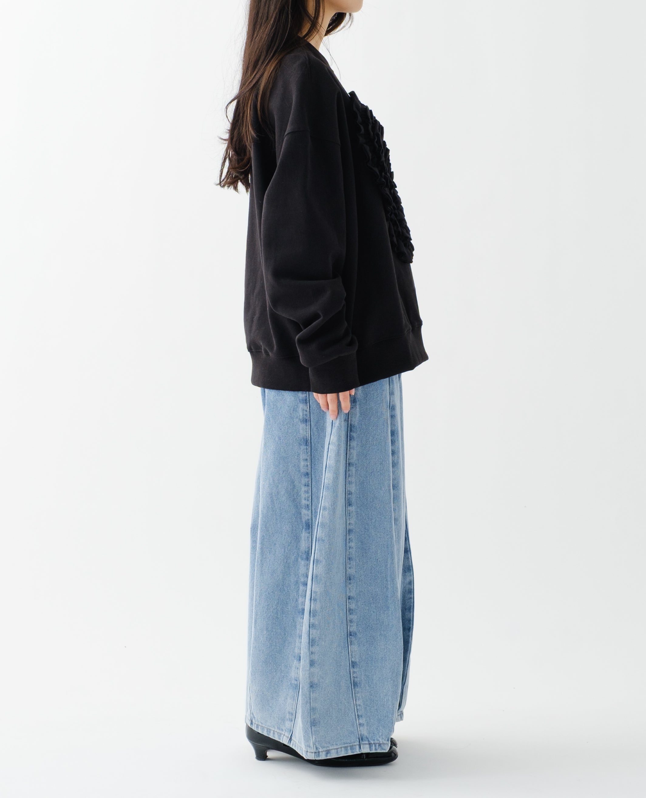 Heart gathered sweatshirt