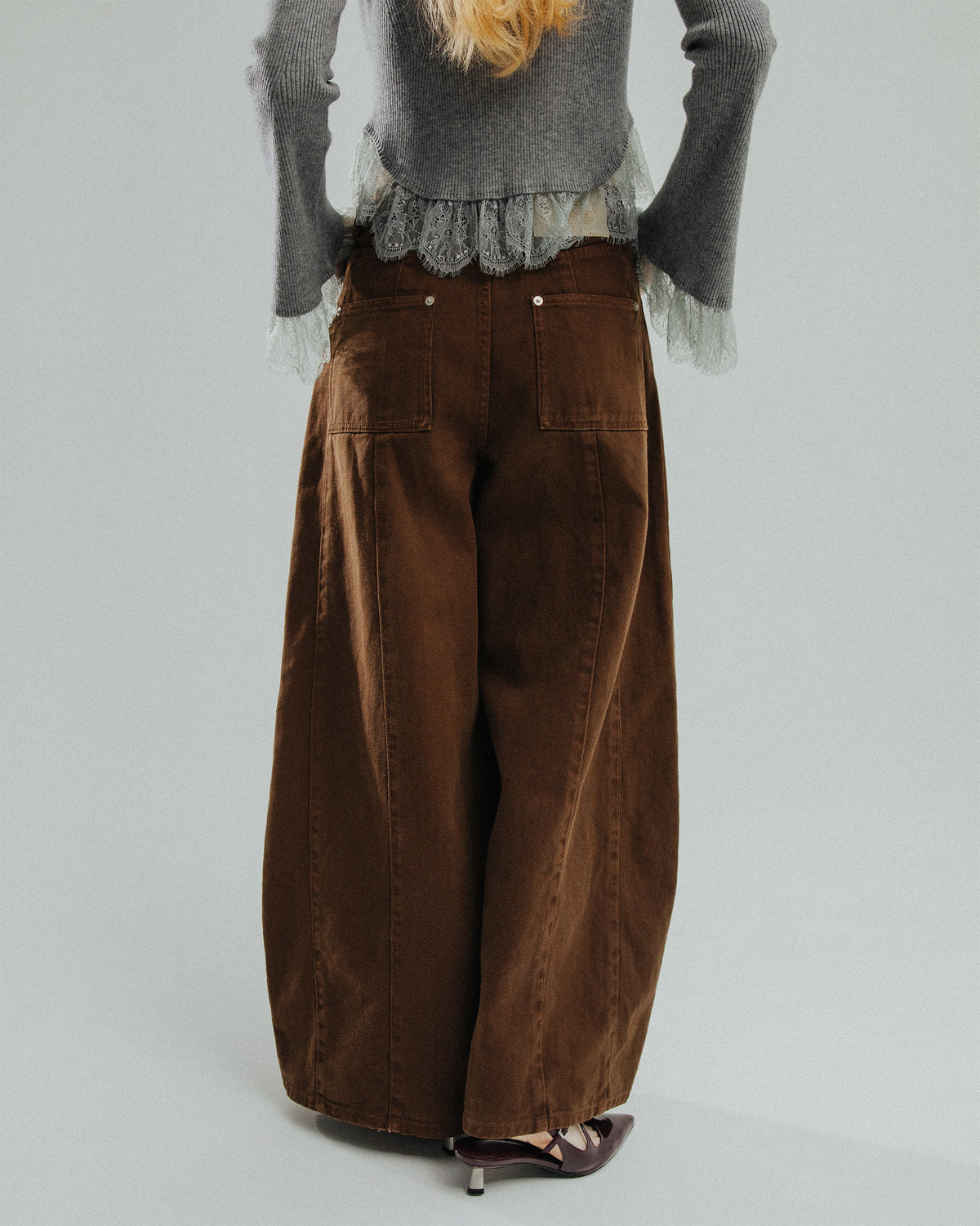 Pleated balloon denim pants