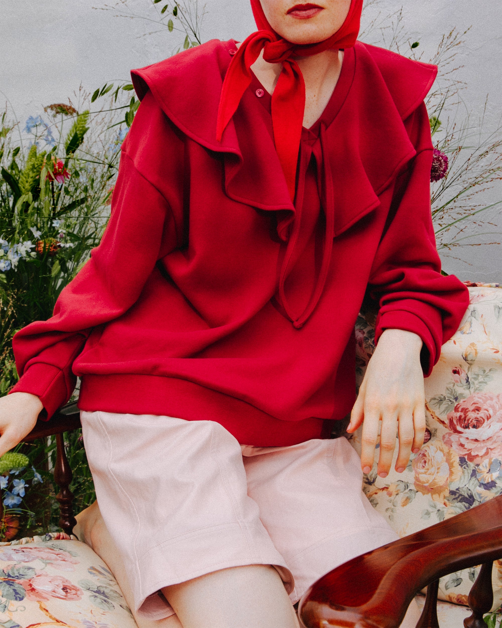 Ruffle collar curve sweatshirt