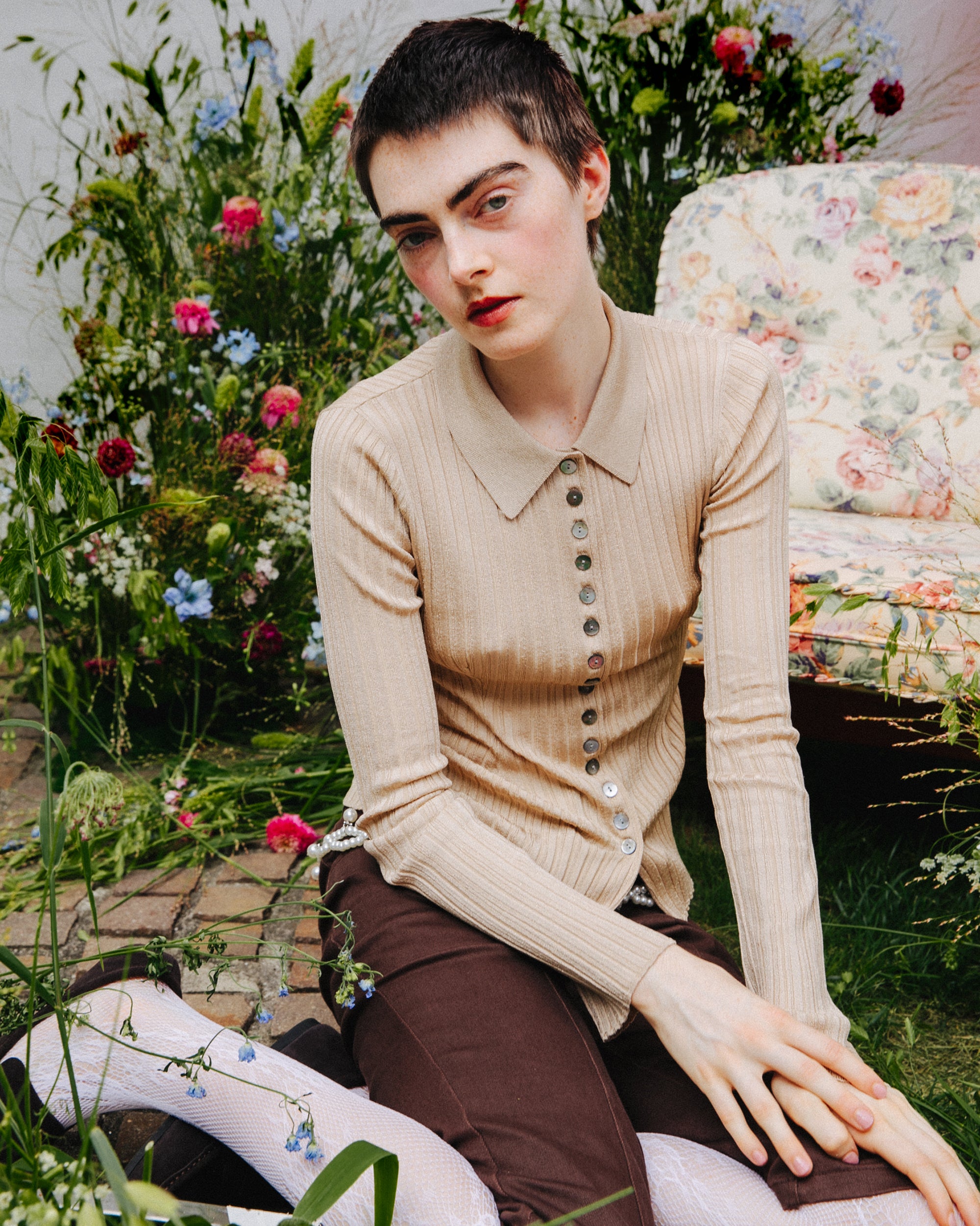 Many button ribbed top