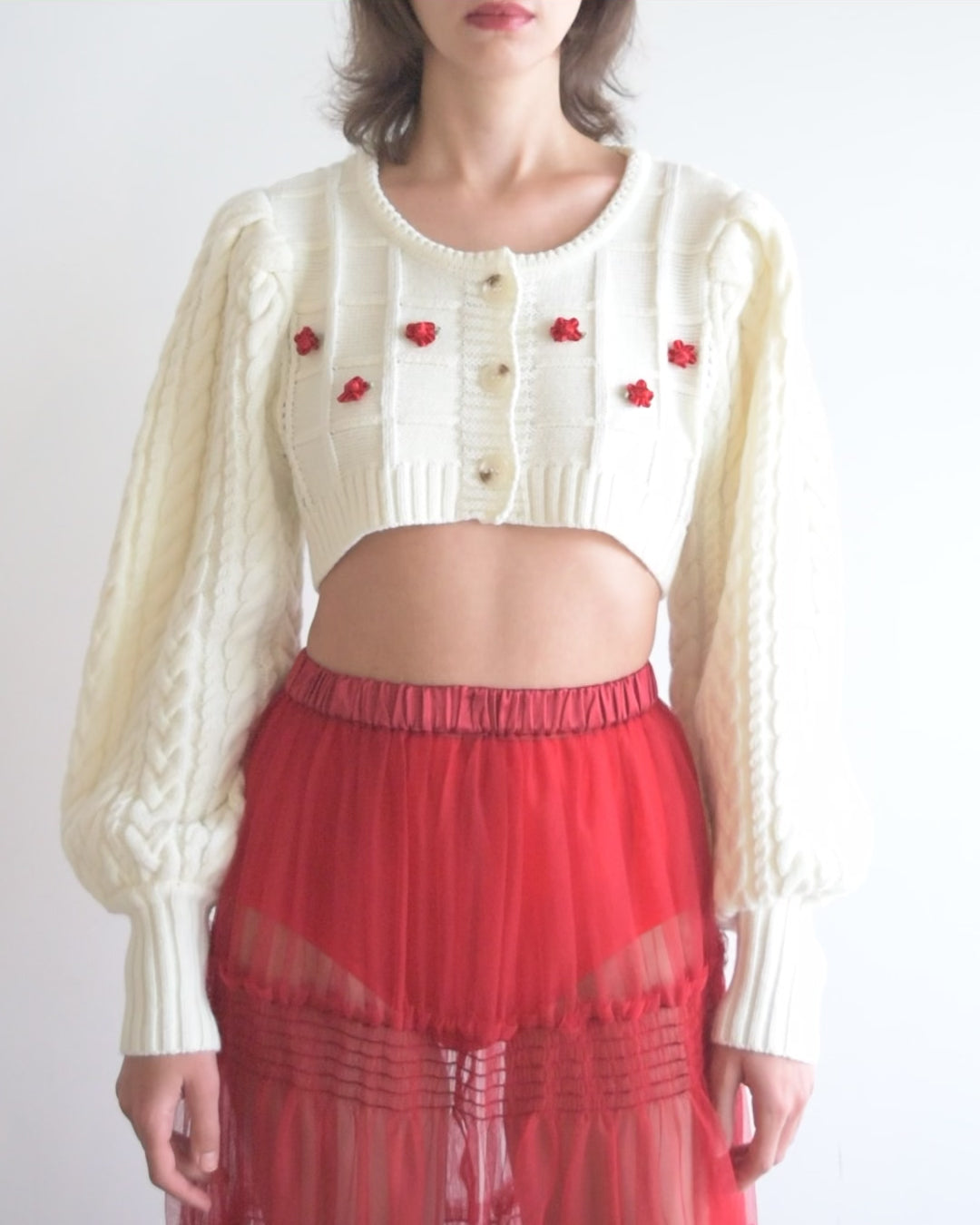 Ribbon flower cropped cardigan