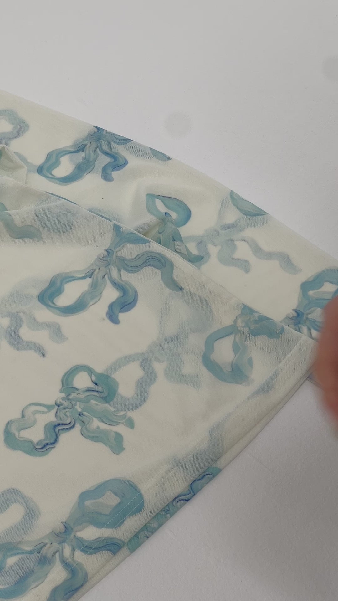 Baby blue ribbon see-through tops(Round neck)