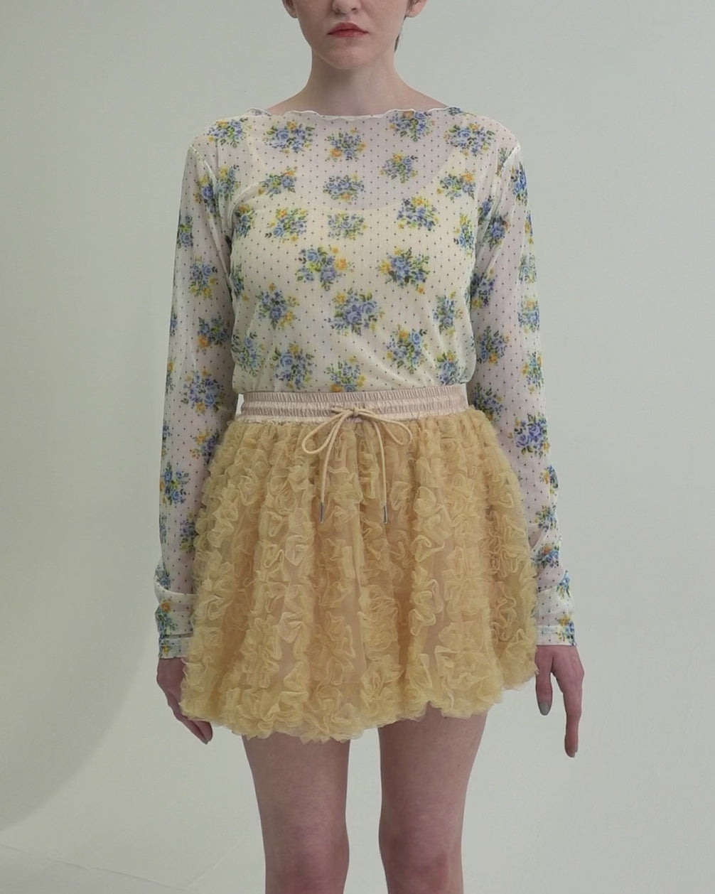 Romantic flower dot see-through tops (round neck)