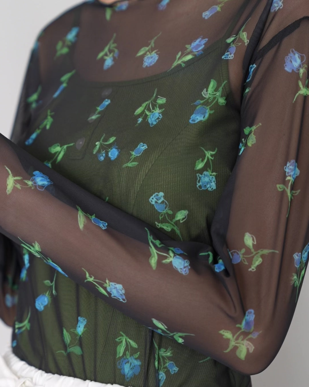 Crayon blue rose see-through tops (high neck)