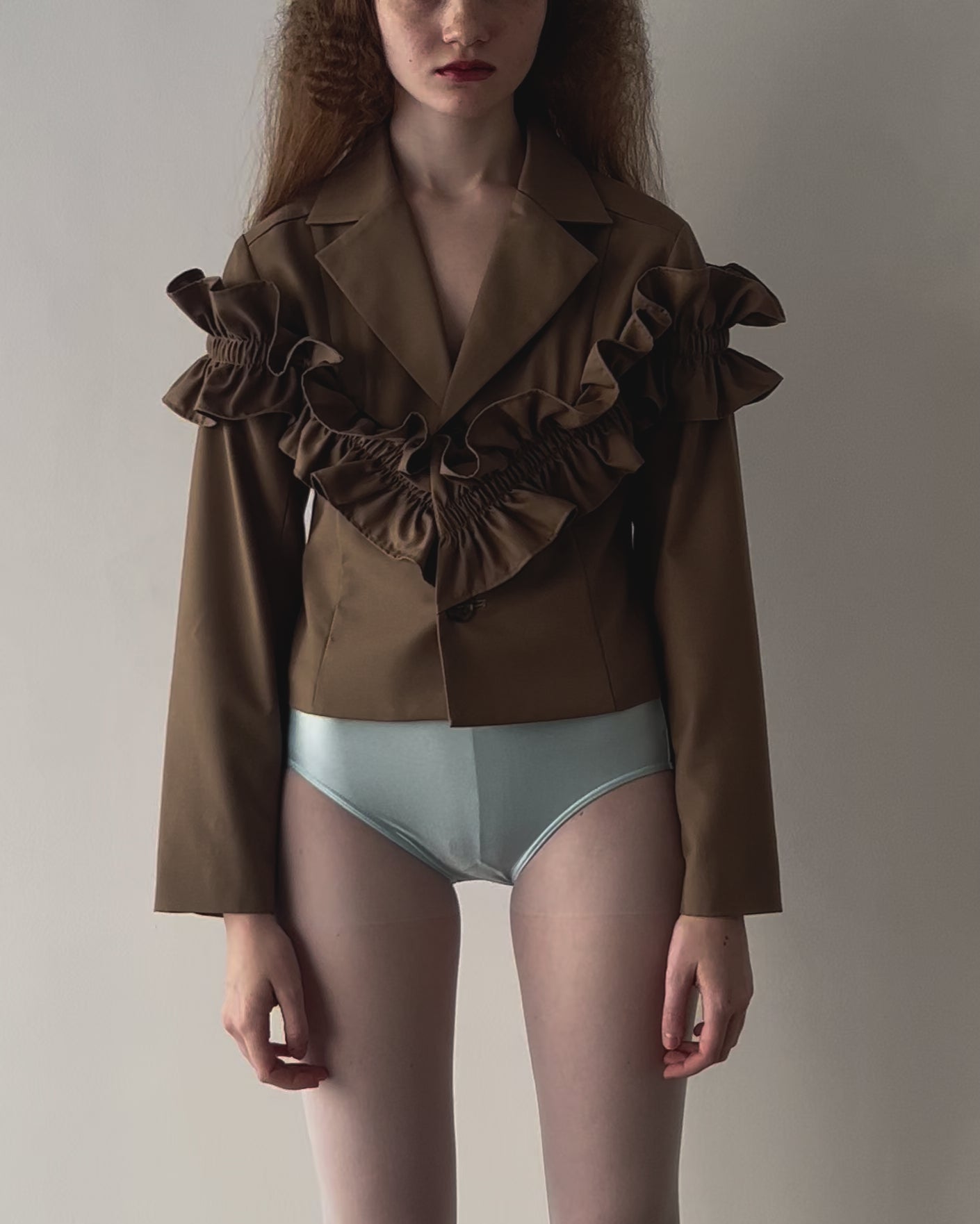 Gathered frill short jacket (light brown)