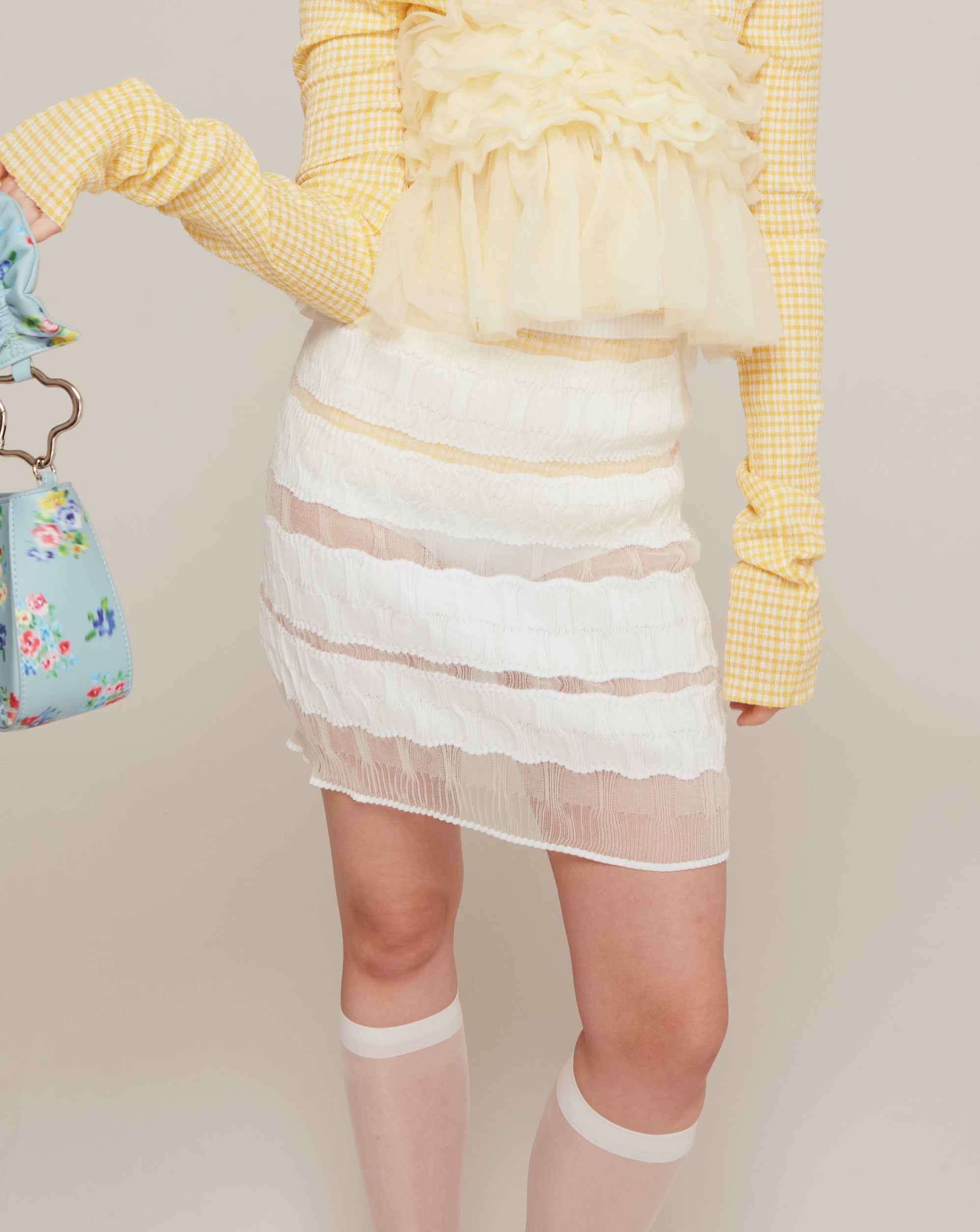 <b>Nadia Wire</b><br>Mini Bubble Skirt / White