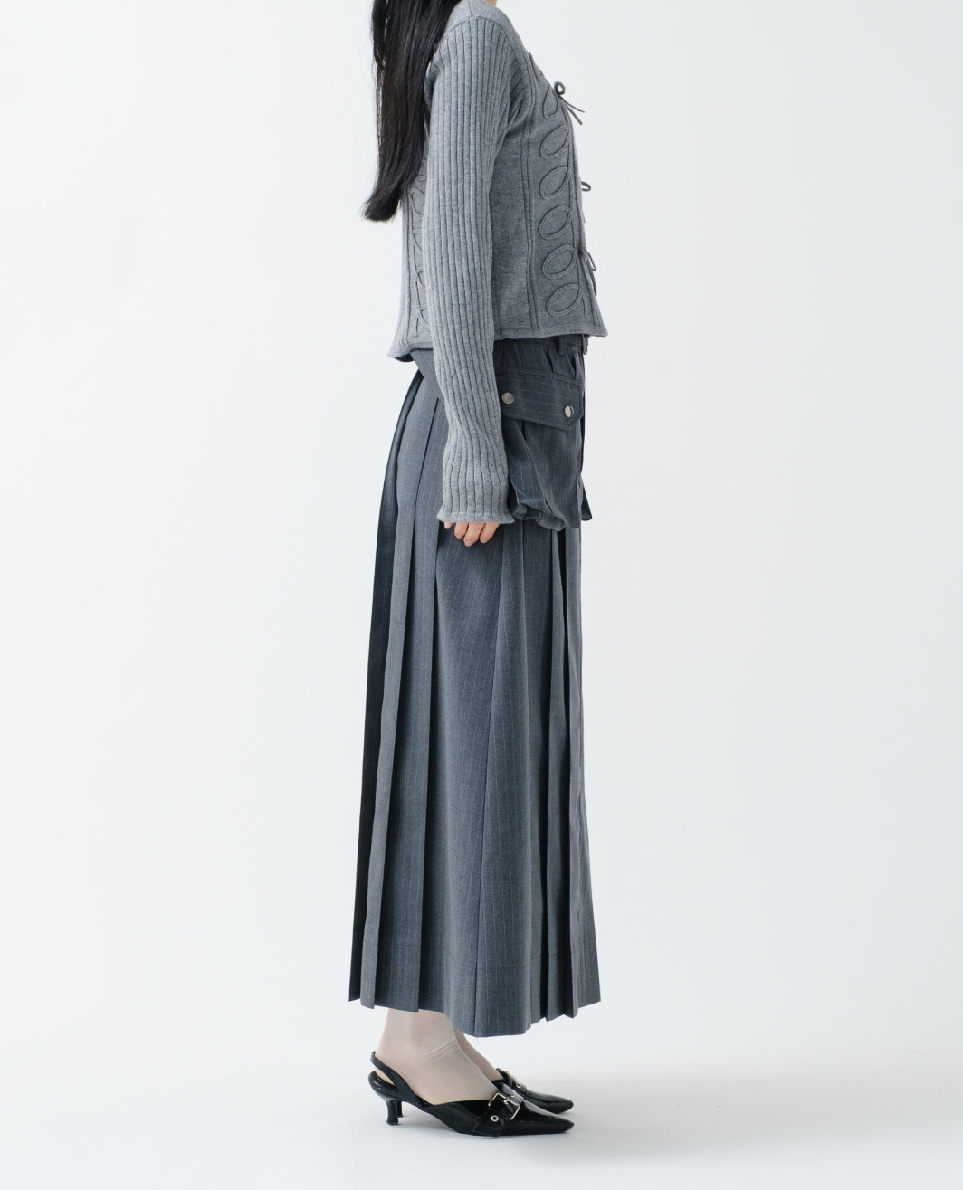 Striped pleated skirt